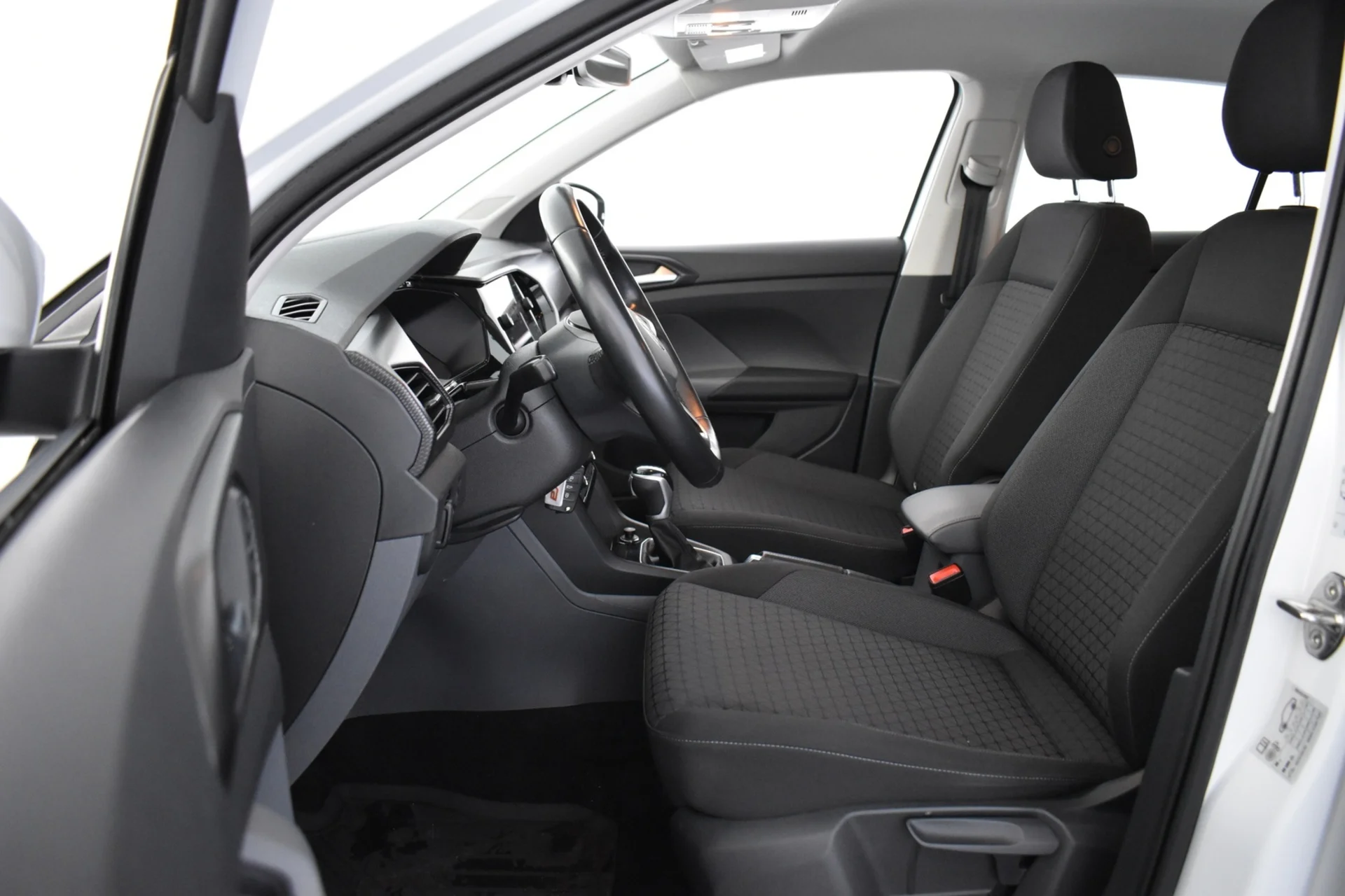 Car Image - 5hLyAVMFRtvioCapFvCM0L