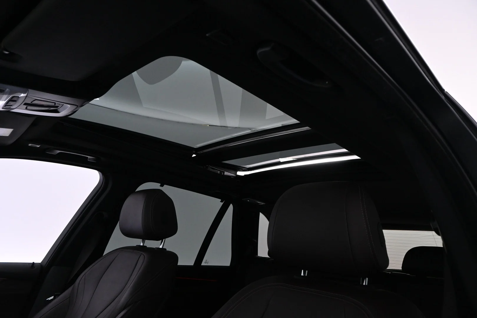 Car Image - 2fUku83E9jcAMM7Qt8y10m
