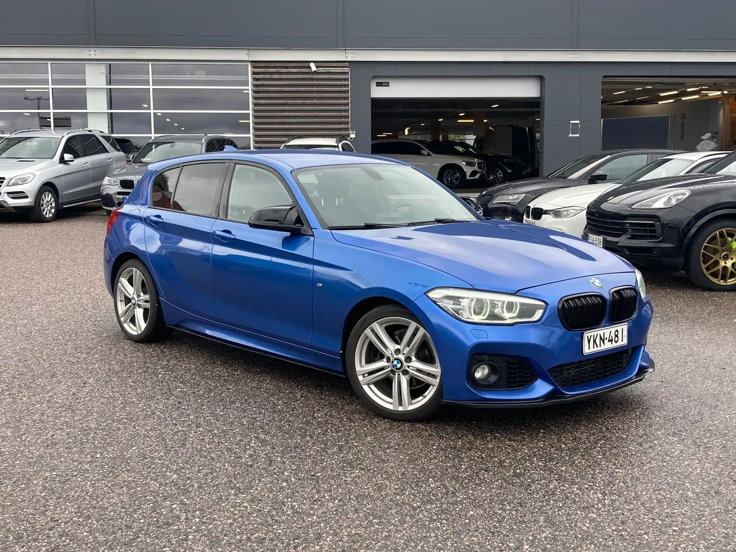 Car Image - 347nkZiS0XDBbC9dEZnVOP