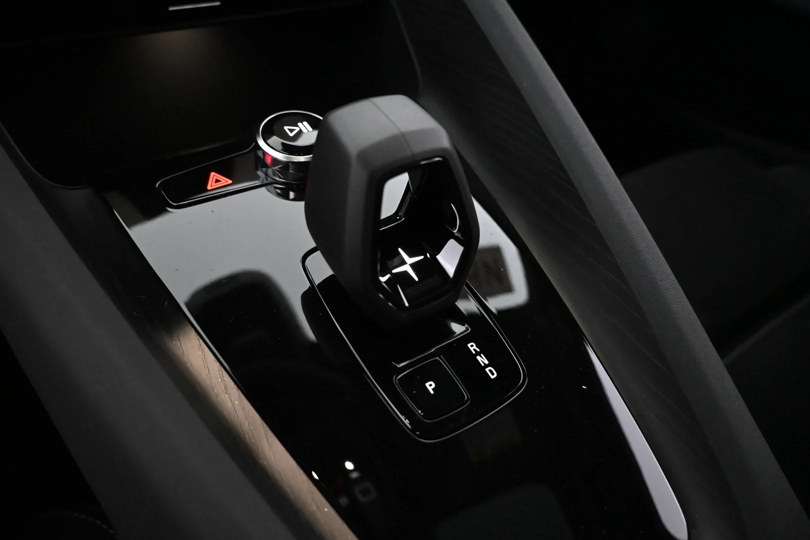 Car Image - 4A3KKwSBMzE7ll3CE6L77r