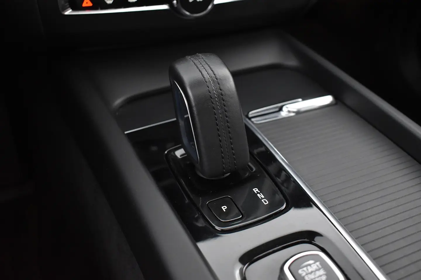 Car Image - 3P1RCyyC8KUG34oB8MzfAJ