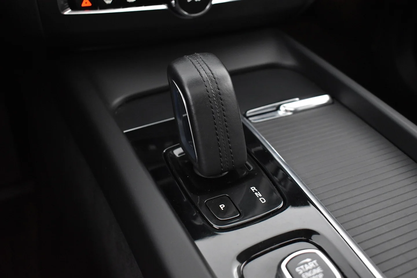 Car Image - 3P1RCyyC8KUG34oB8MzfAJ