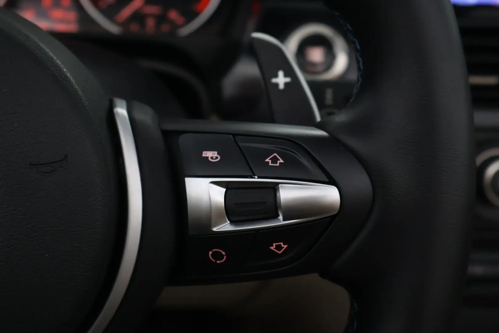 Car Image - 3PcIU9UvUGICubB2lttuX3
