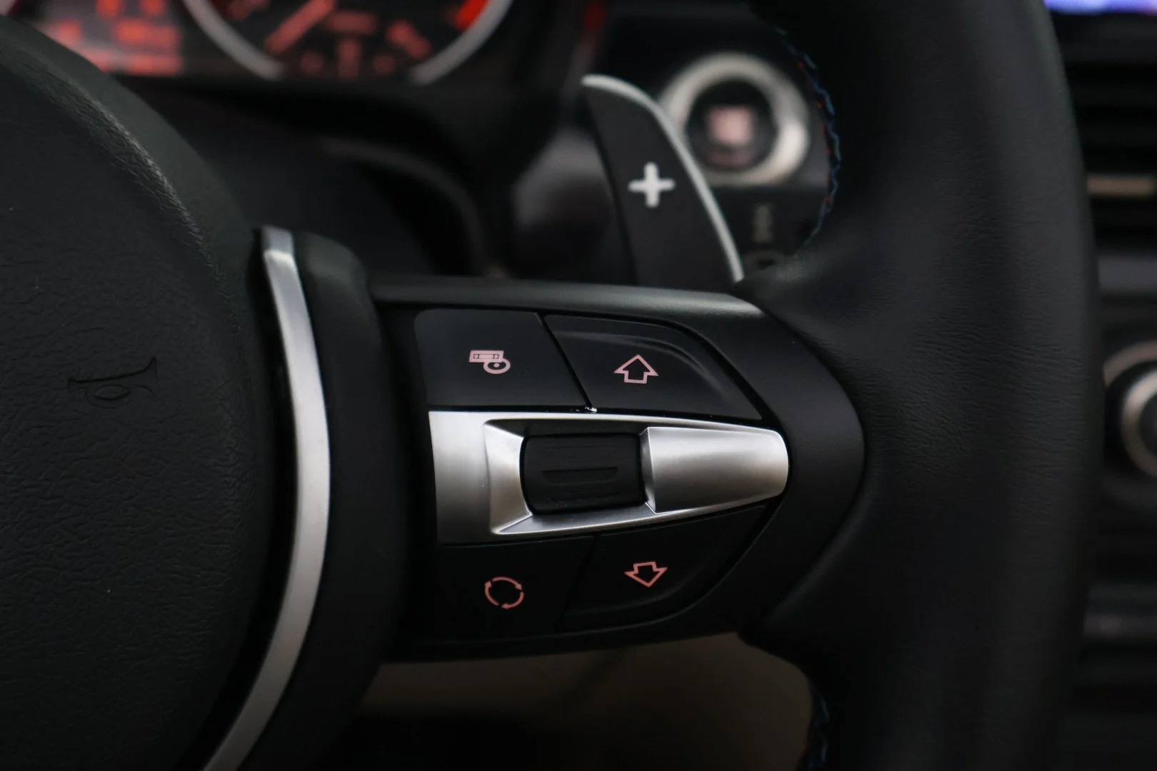 Car Image - 3PcIU9UvUGICubB2lttuX3