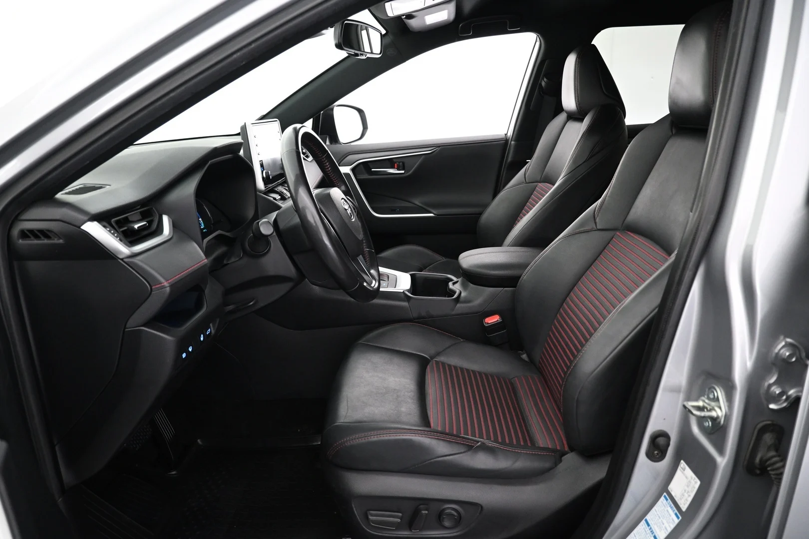 Car Image - 777McW7TEsKkFkiwHqbFCV