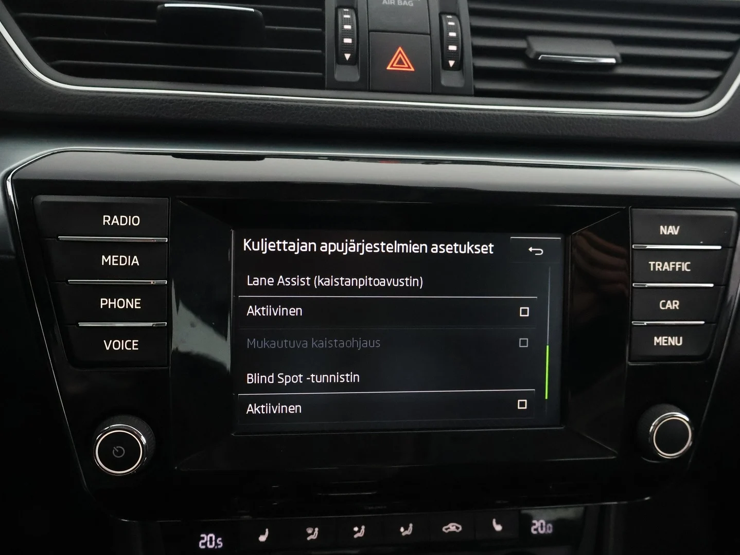 Car Image - 550j7H4KZzt3Dmg2VjLl23