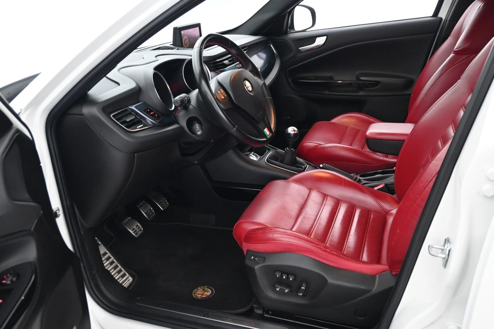 Car Image - 3IG0J5q9iu3WM7iZBNd9tP