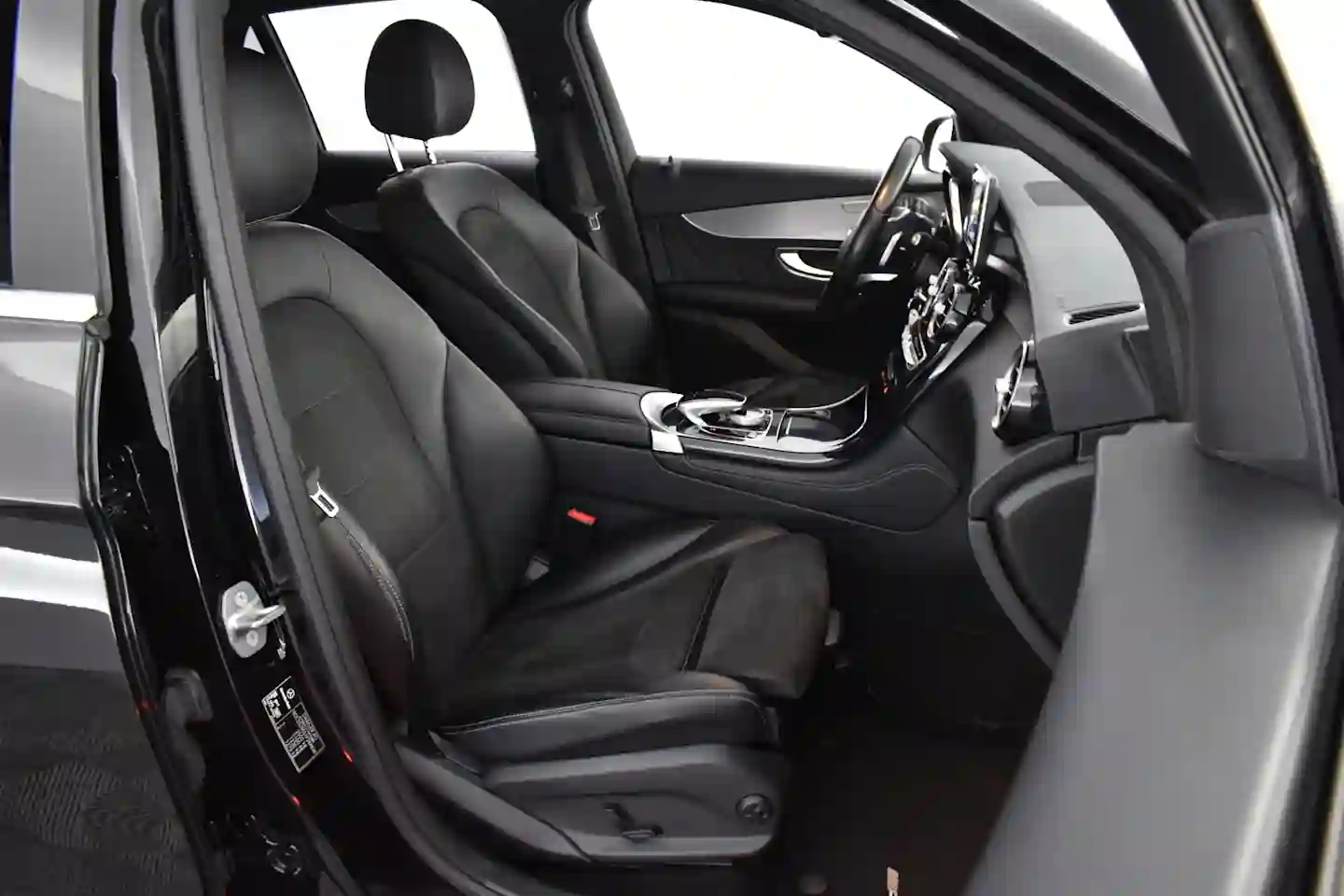 Car Image - RLCnEQRn3Cz2TgY39MSnq
