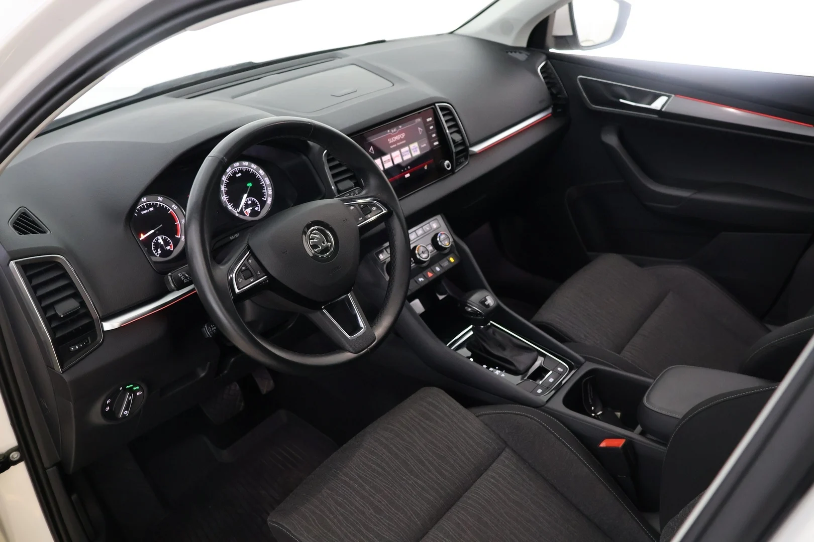 Car Image - 7Km6zw9jDYTQKeack71WeV