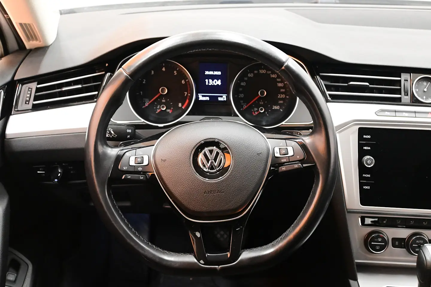 Car Image - 1WRe81Snju16JBDx9x4H1F