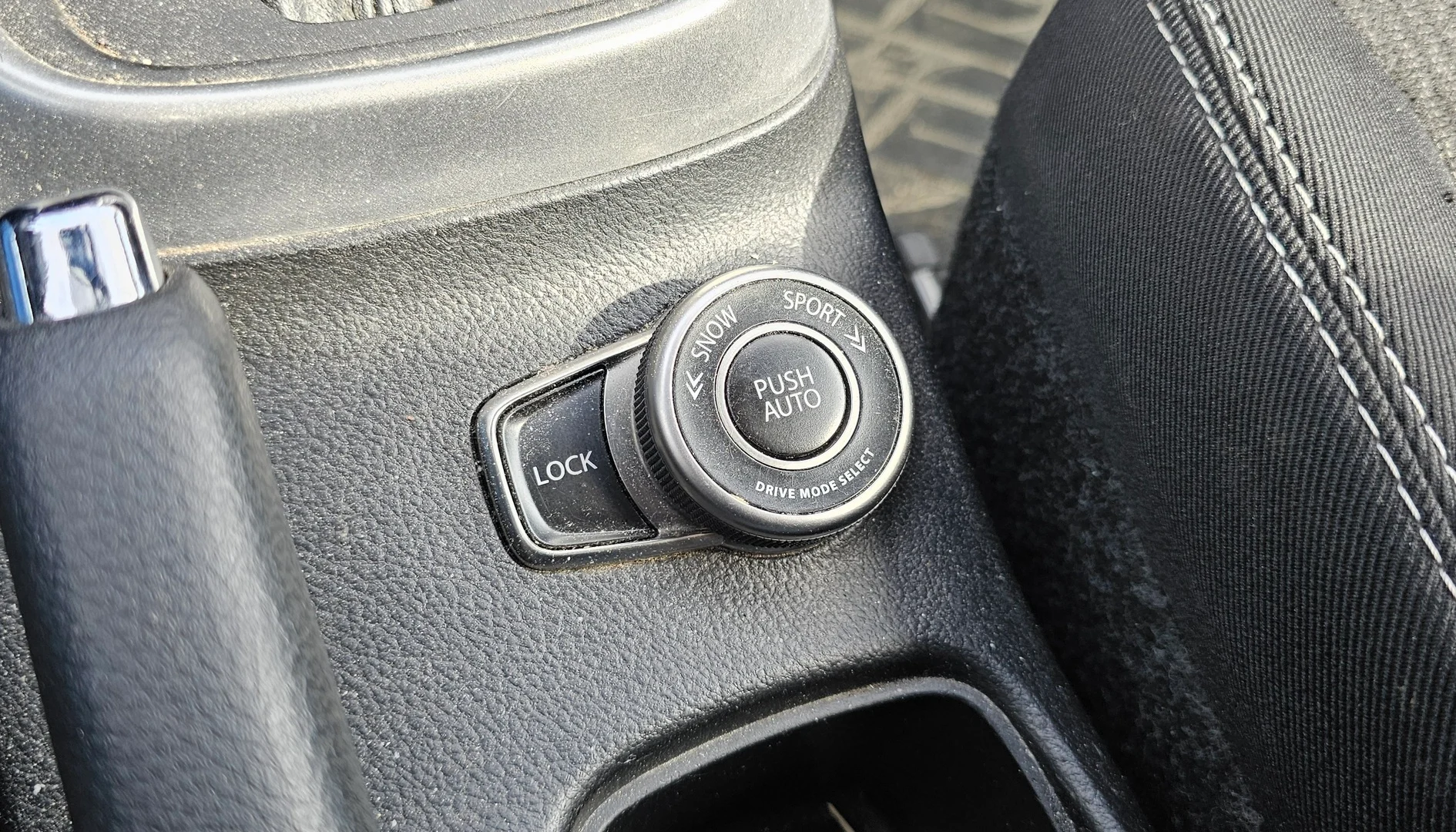Car Image - 2PXYMMDZtPmZteJs0Up9Xj
