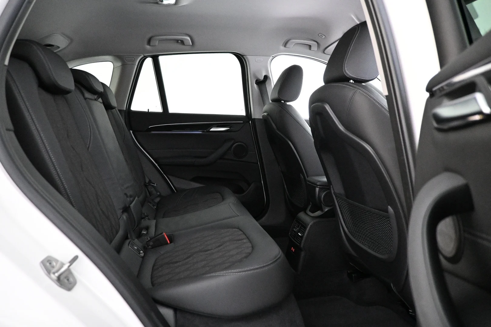 Car Image - 4PBFOBdODUbRLOysesN0Hg