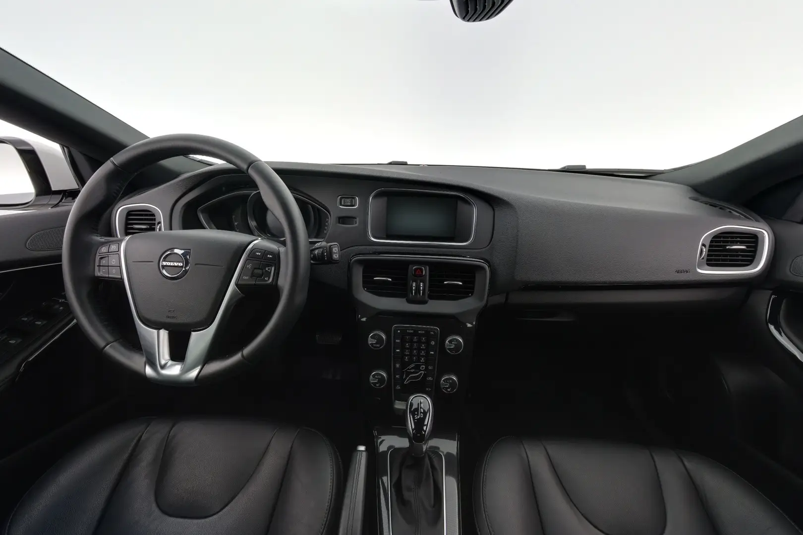 Car Image - 79n14p3lk8RLihF8ZpXuCA