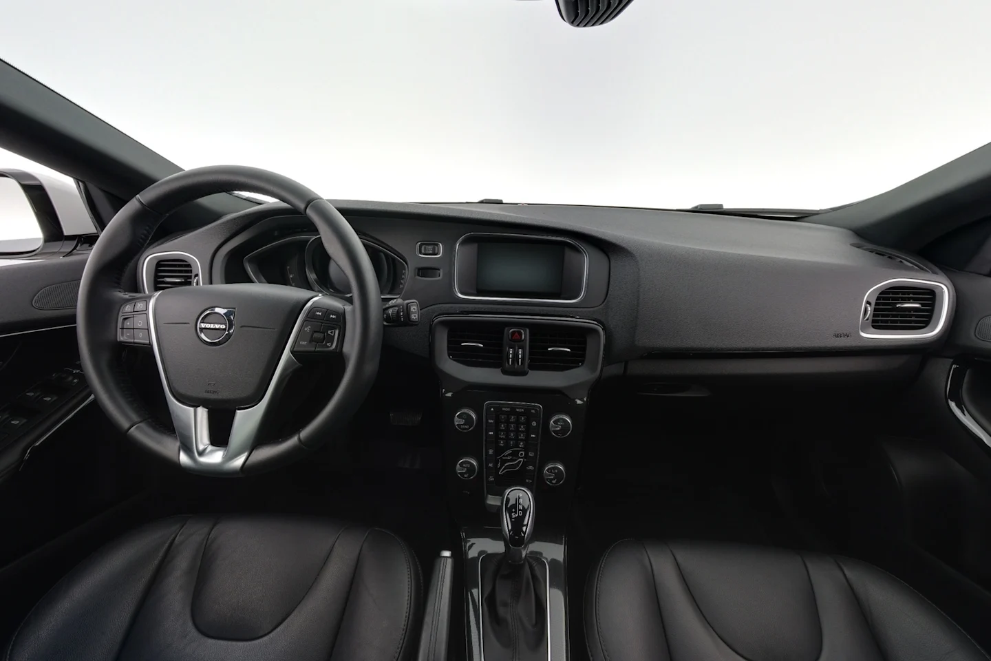 Car Image - 79n14p3lk8RLihF8ZpXuCA