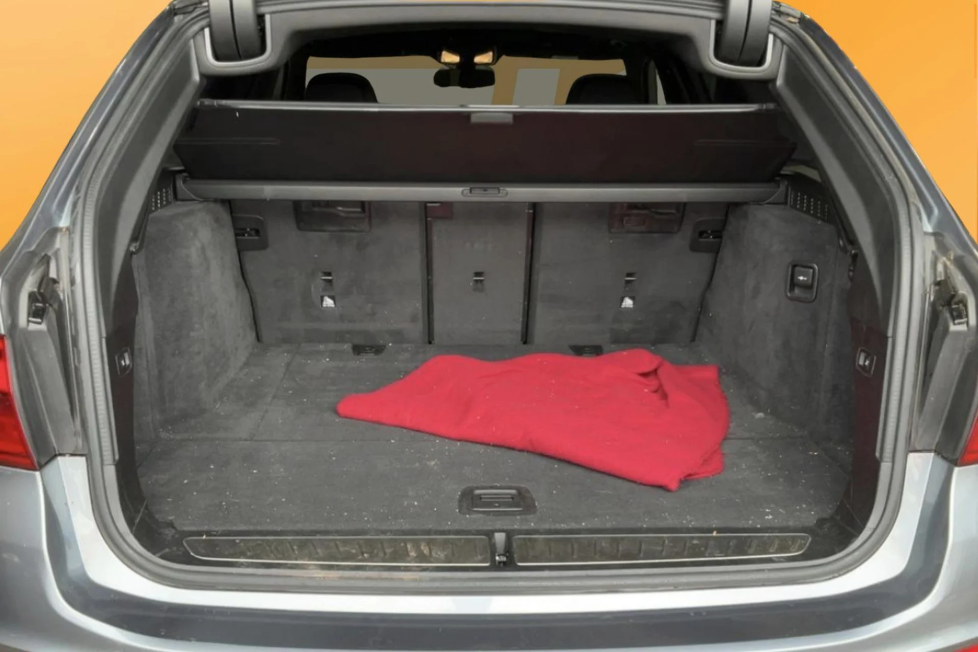 Car Image - 1TnAKEuUoAnXh4s5ou0omg