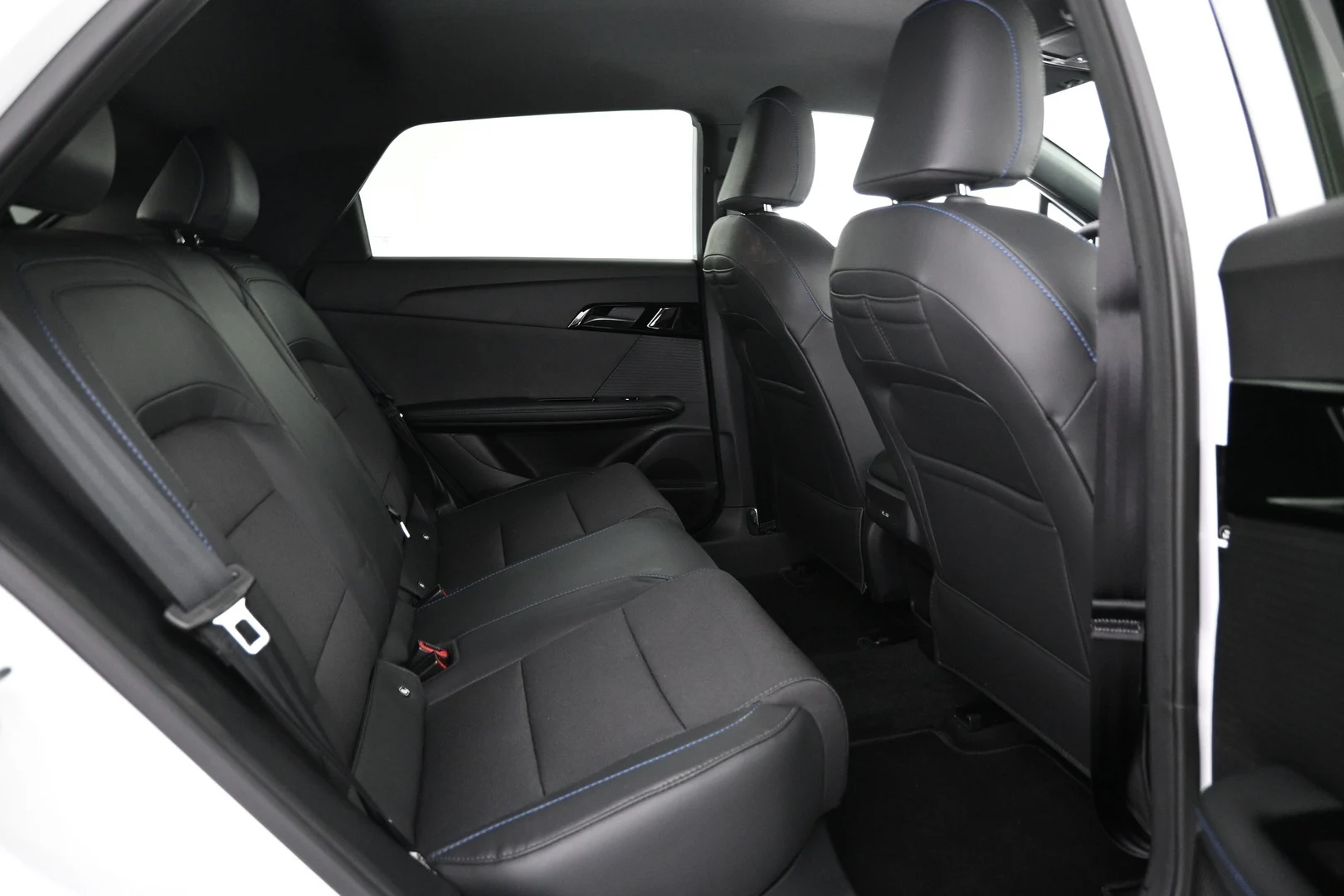 Car Image - 30vxHWsUxVitL39aeSWGqL