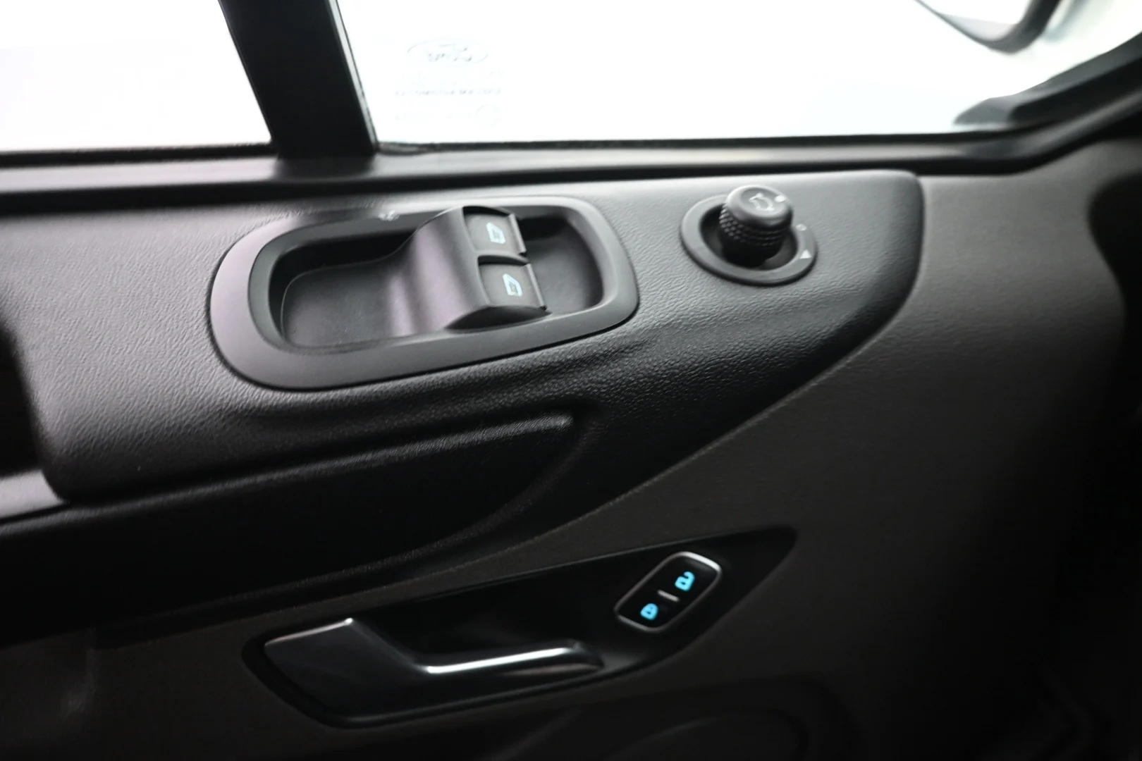 Car Image - 6TUemu2YPRcNSKUl0LY8O5