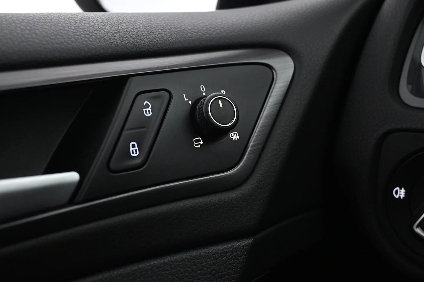 Car Image - 6xNohogK6NCRNlwSp4J4Xa