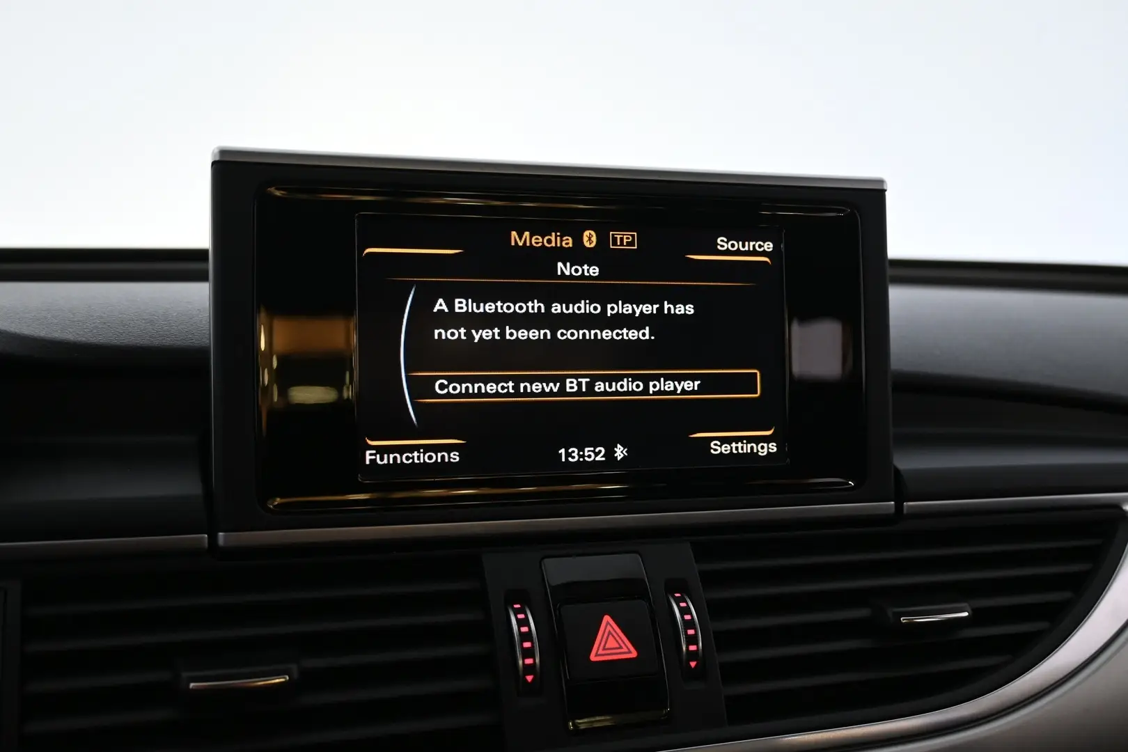 Car Image - 1xafVM2SN223DnntswHlXb