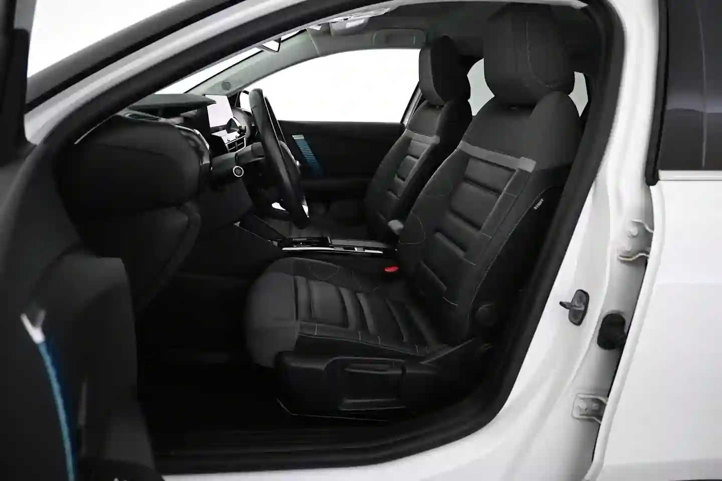Car Image - 4VLhiU5KioIP1WEPI2yvSv