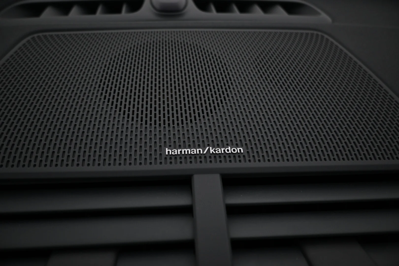 Car Image - 5bulONP0Z9vSwRq3UvfQ03