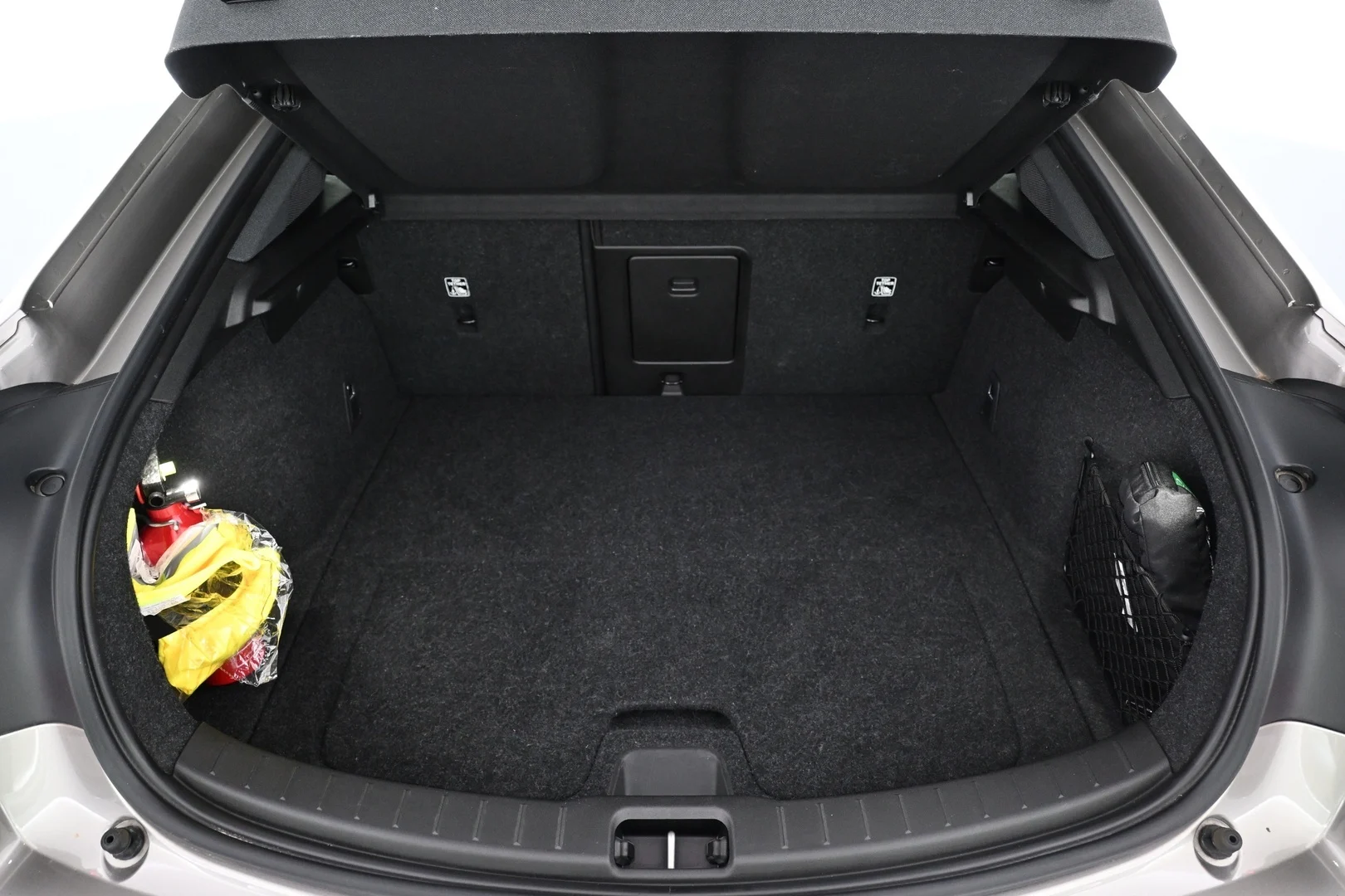 Car Image - 3628YkwVcqbjnxhCTwdZKl