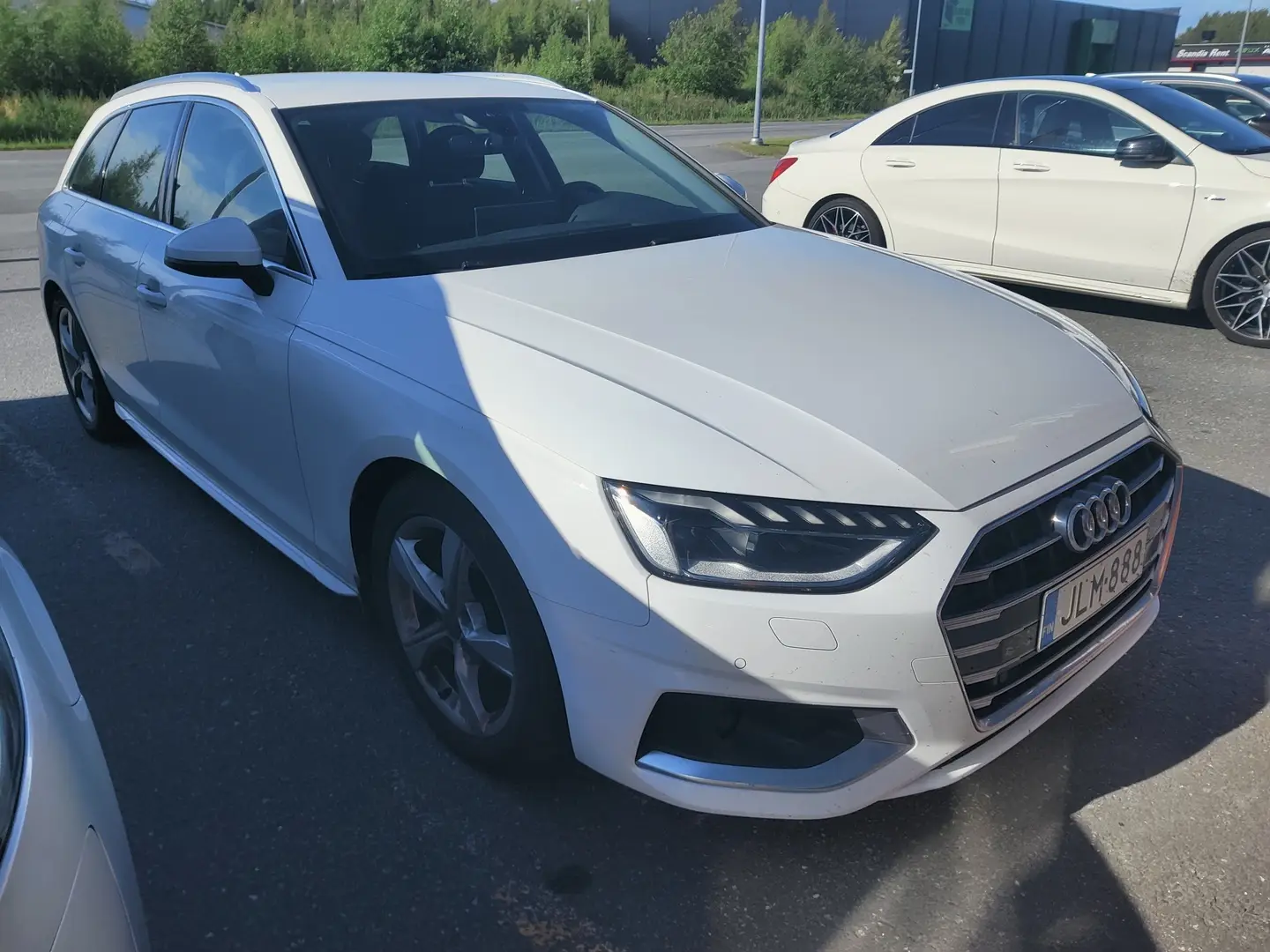 Car Image - 3P9JccJCkTEMR4Q6Z7bO7w