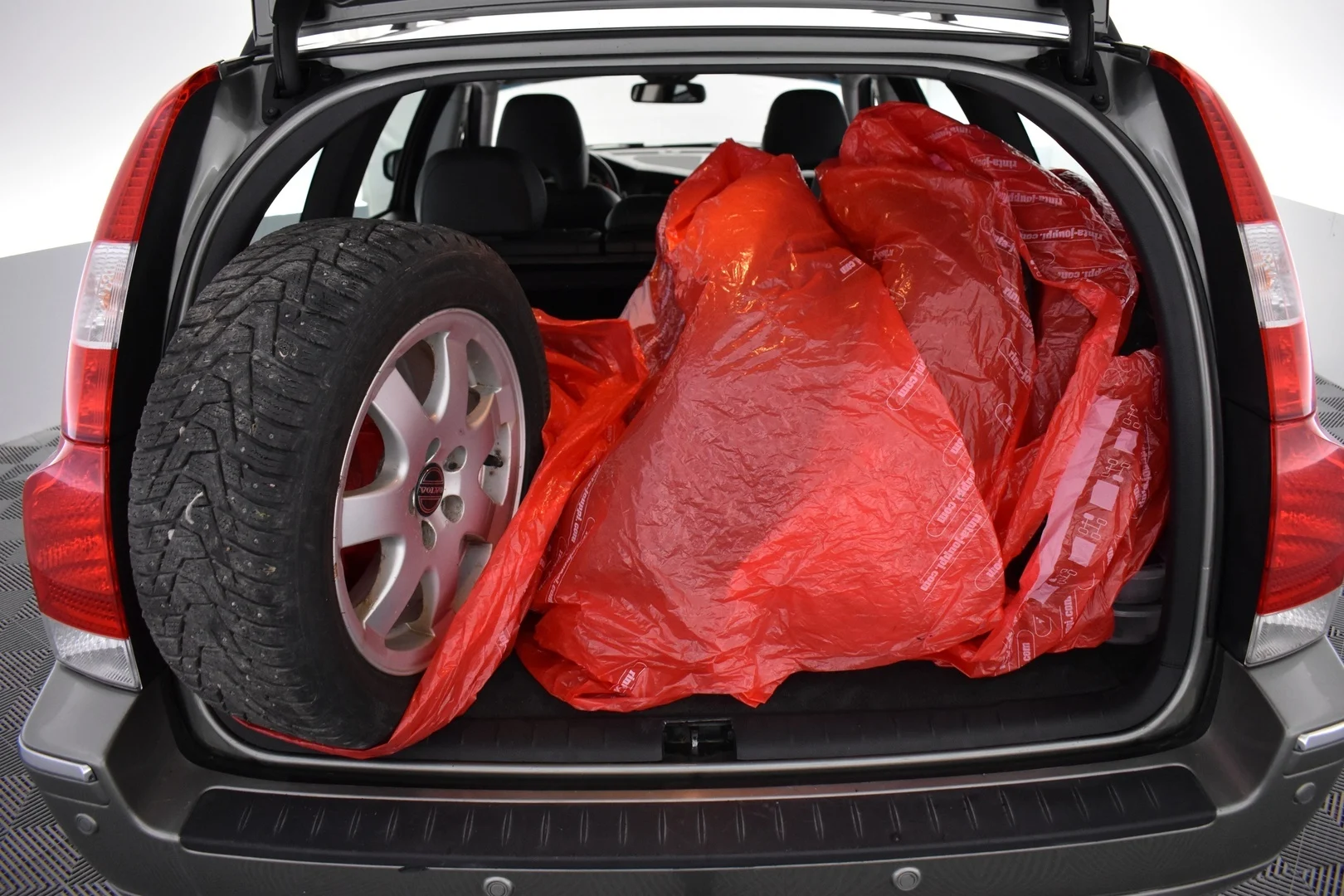 Car Image - 5g1S1ZvTTghKaqMg5p9FuG