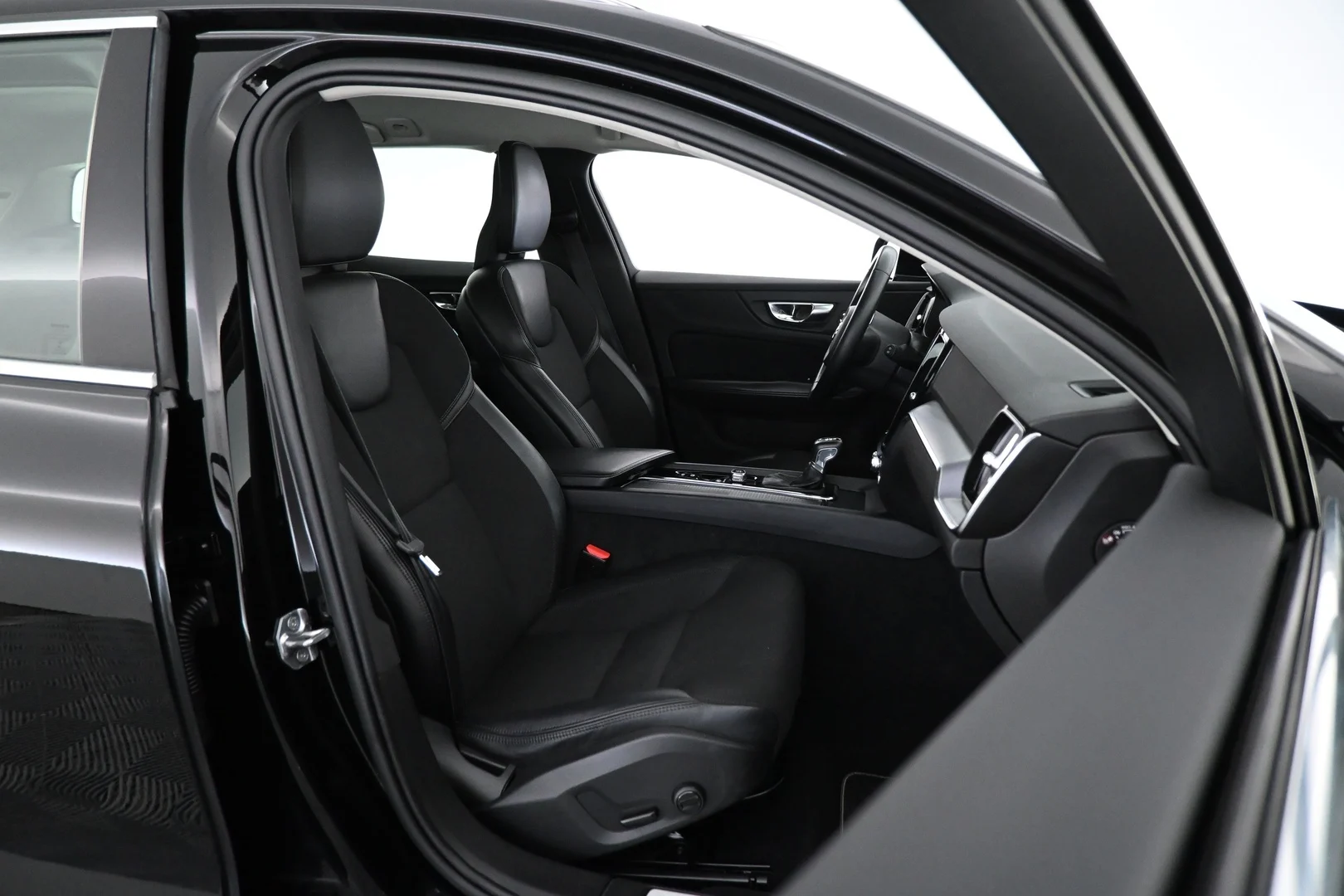 Car Image - 40kPhkrToT9snJ6oR4U1Wk