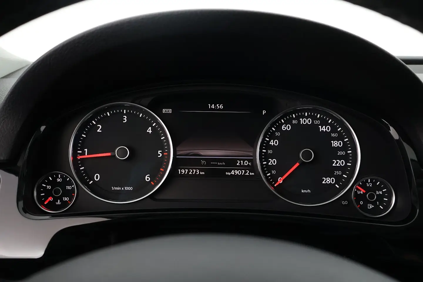 Car Image - 50bQSKPKUdplPkw9hT5JTe