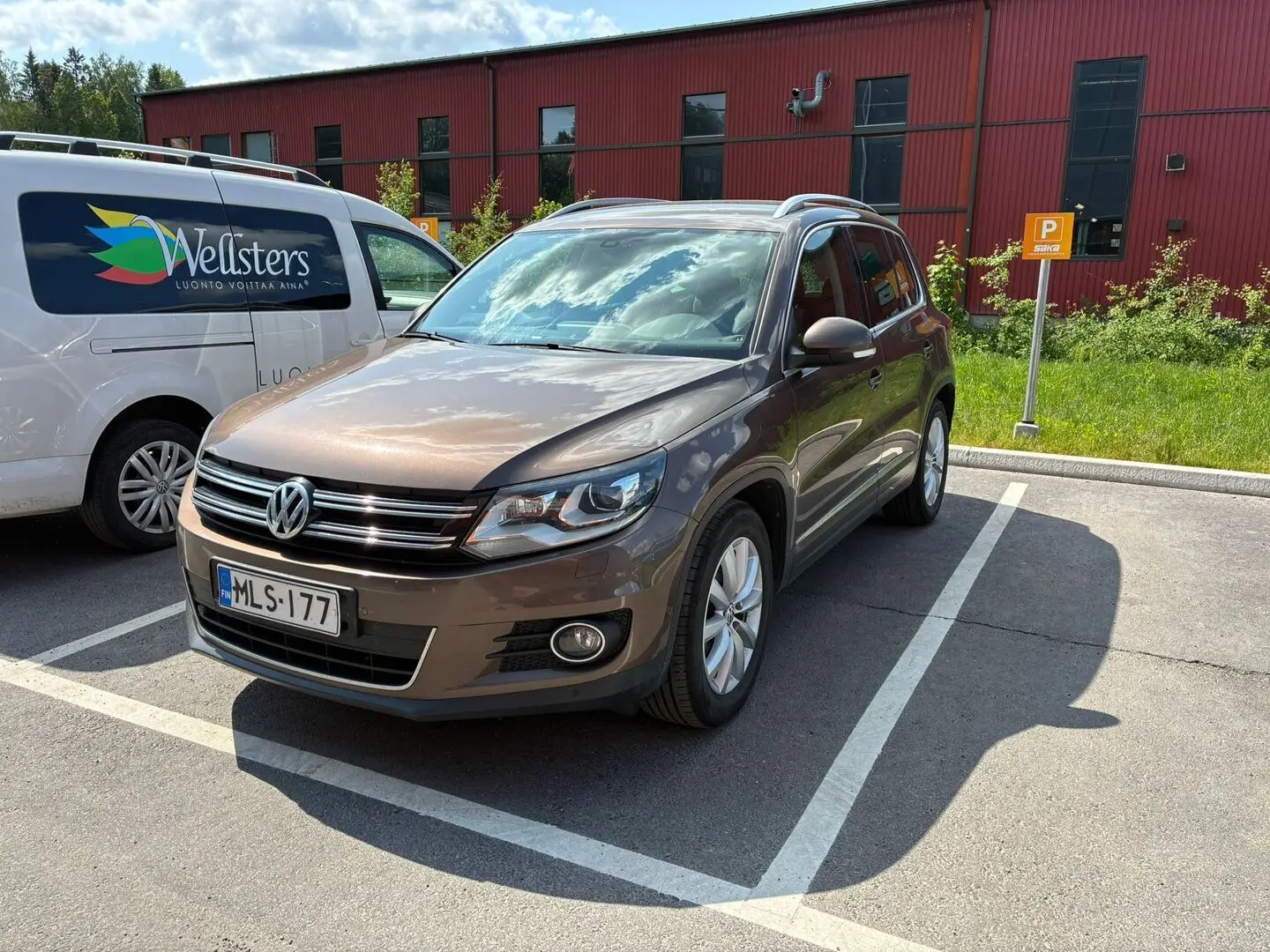 Car Image - OiYGCDM4vY56izpdijFyM