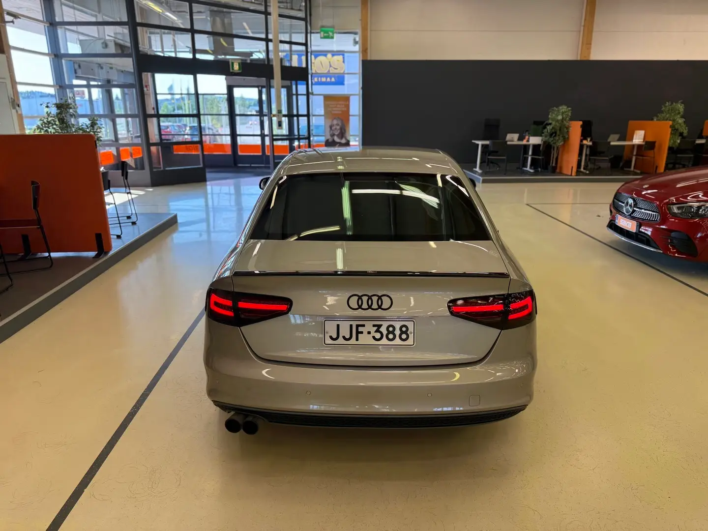 Car Image - 27KPnQIjyjJev8KYwijaOA