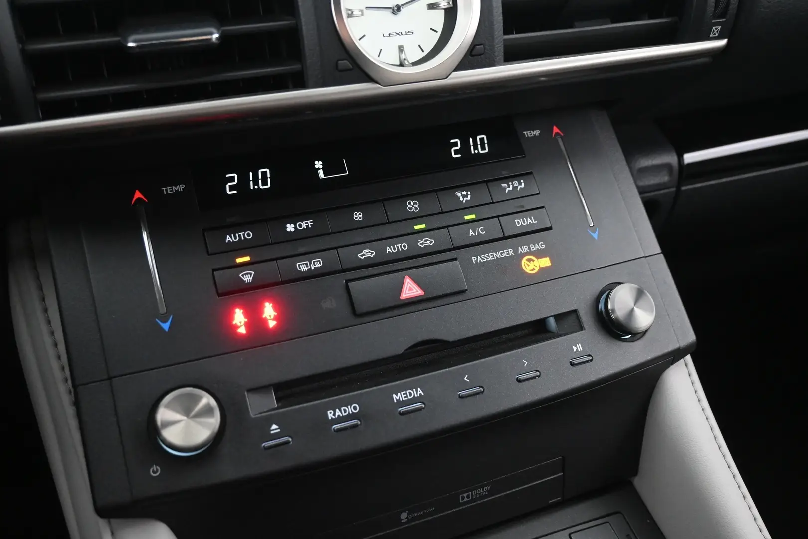 Car Image - 6kVA6FvrVDqAYJcdq6CEG1