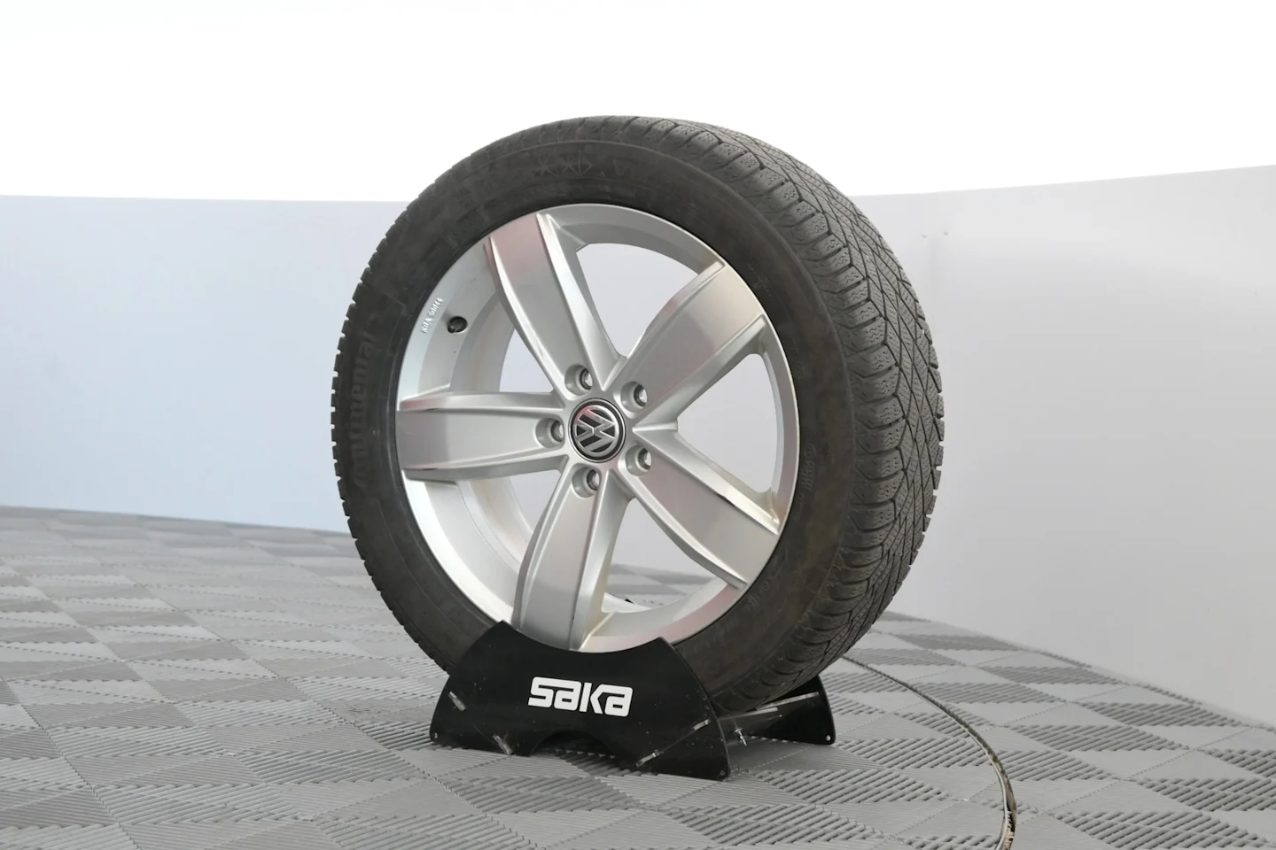 Car Image - 3ESnUwdMVgnO9mYlT9yH79