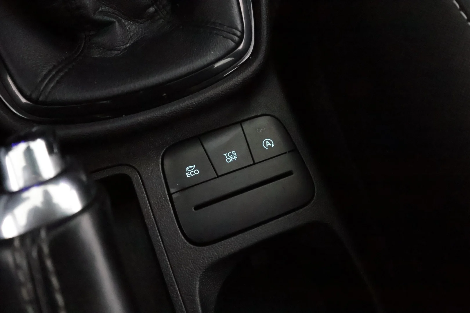 Car Image - 3RY55FYqWoAlayiqUD1jDD