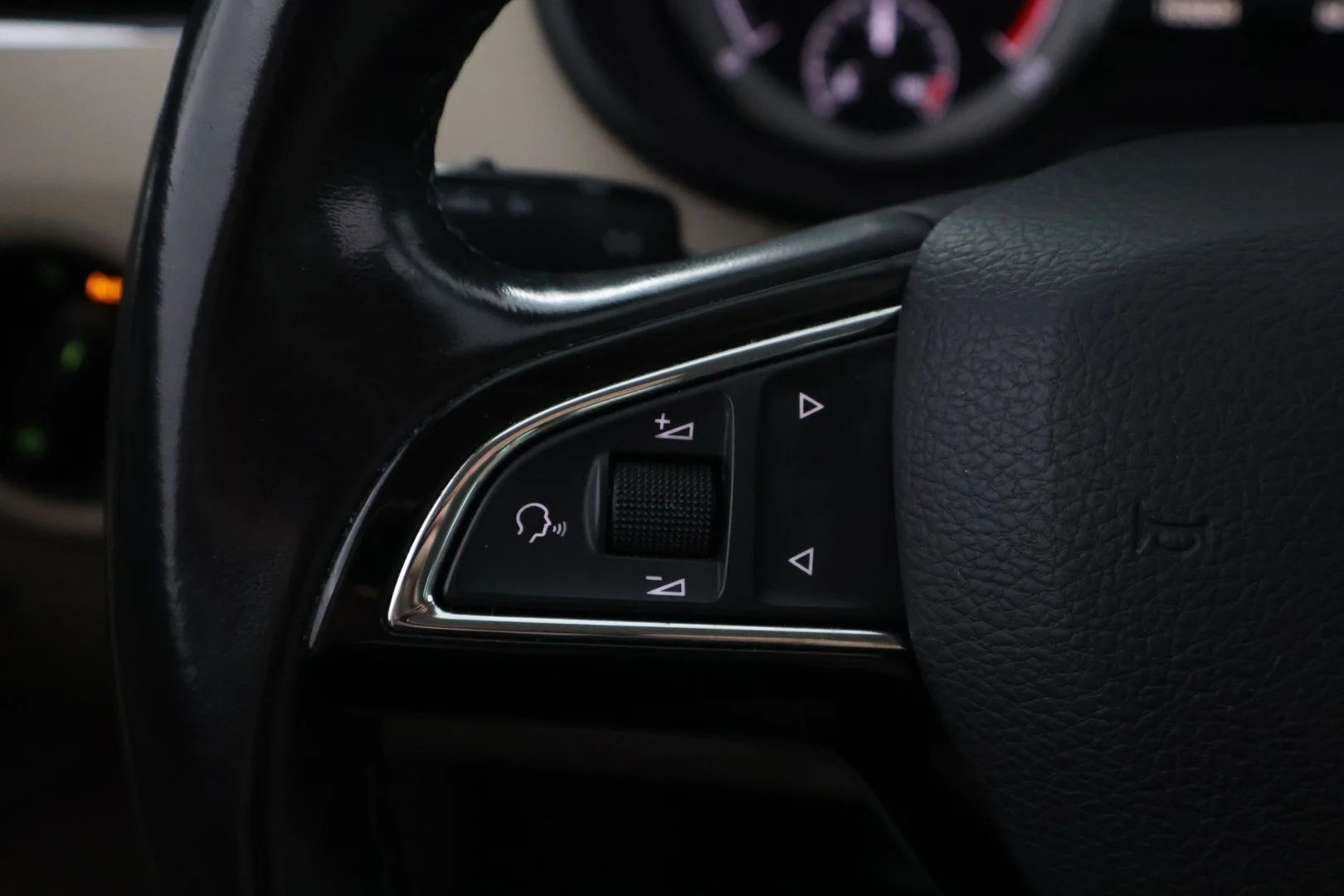 Car Image - 2bg8LmFLACIt1t0nywAlG3