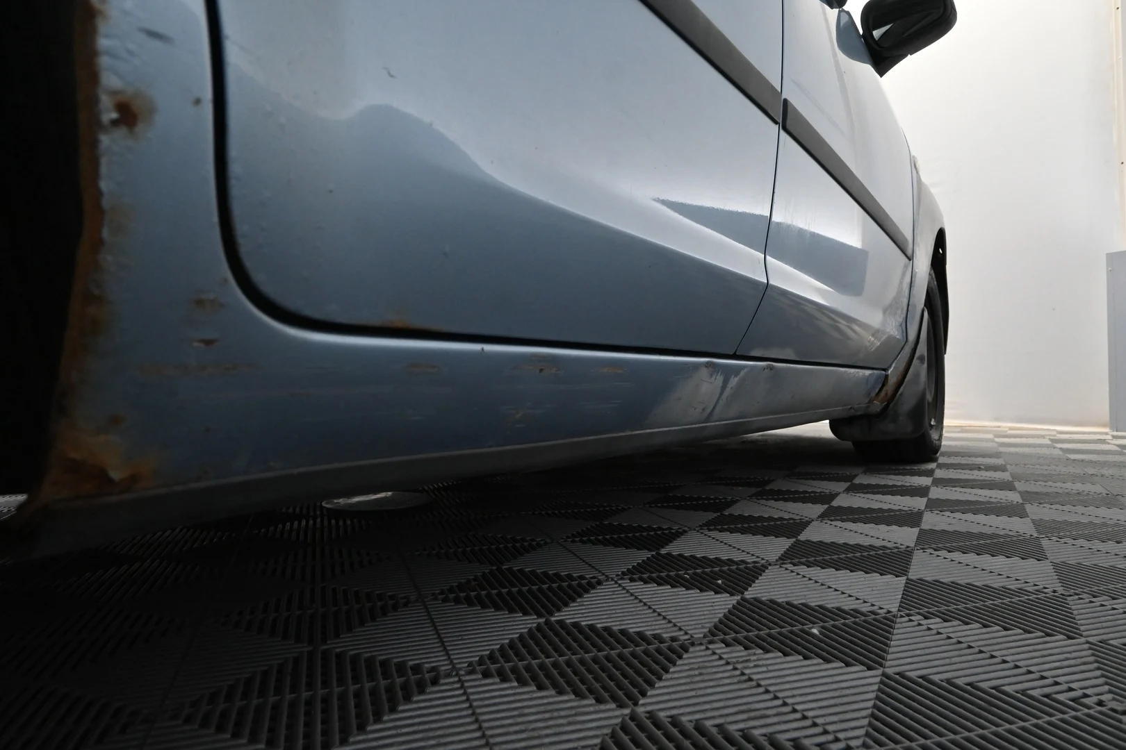 Car Image - 3ySfY5mA1imSwpWKQmD4PP