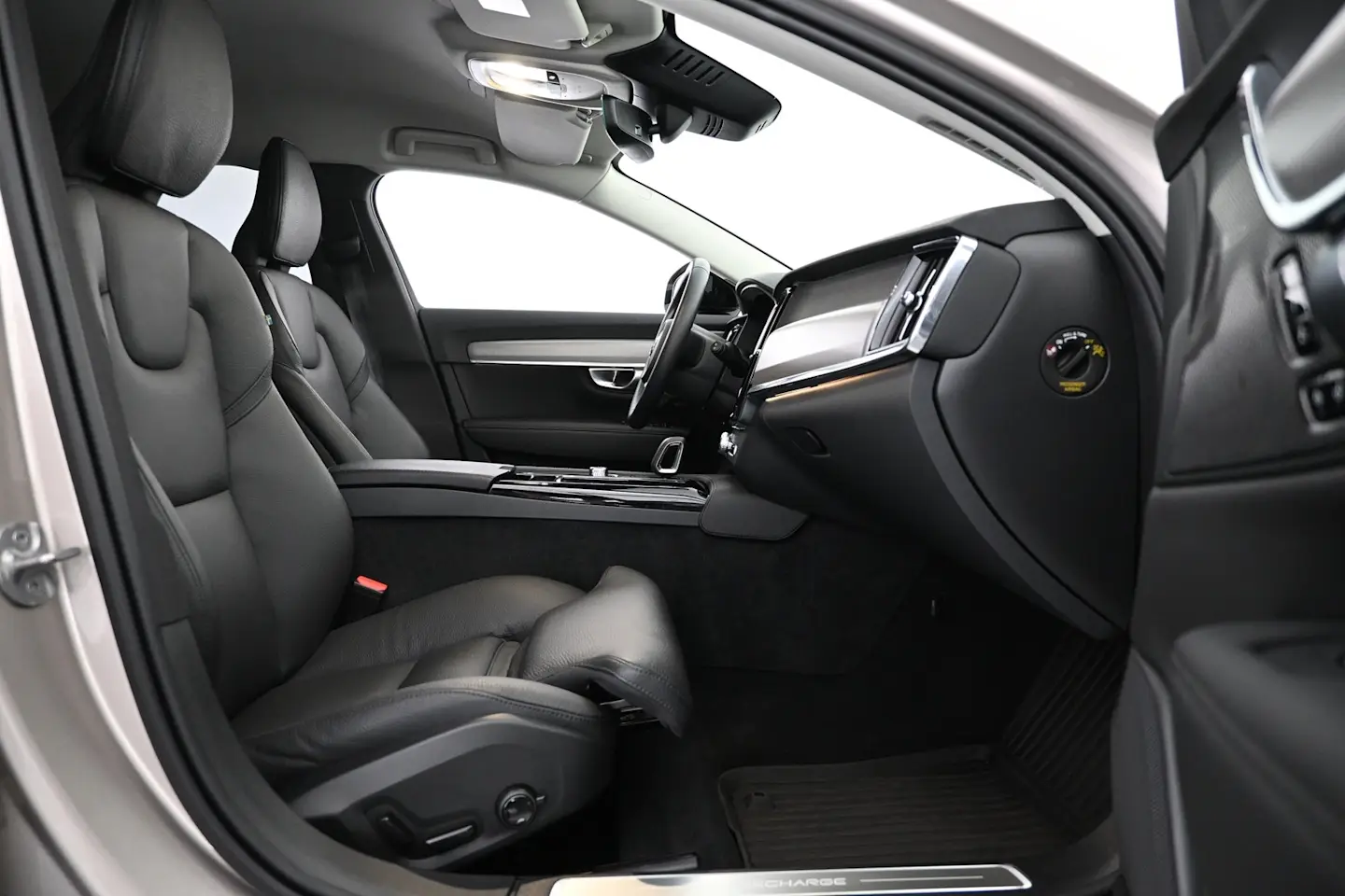 Car Image - 7naXsWQKsNkuDRiMzupdGl