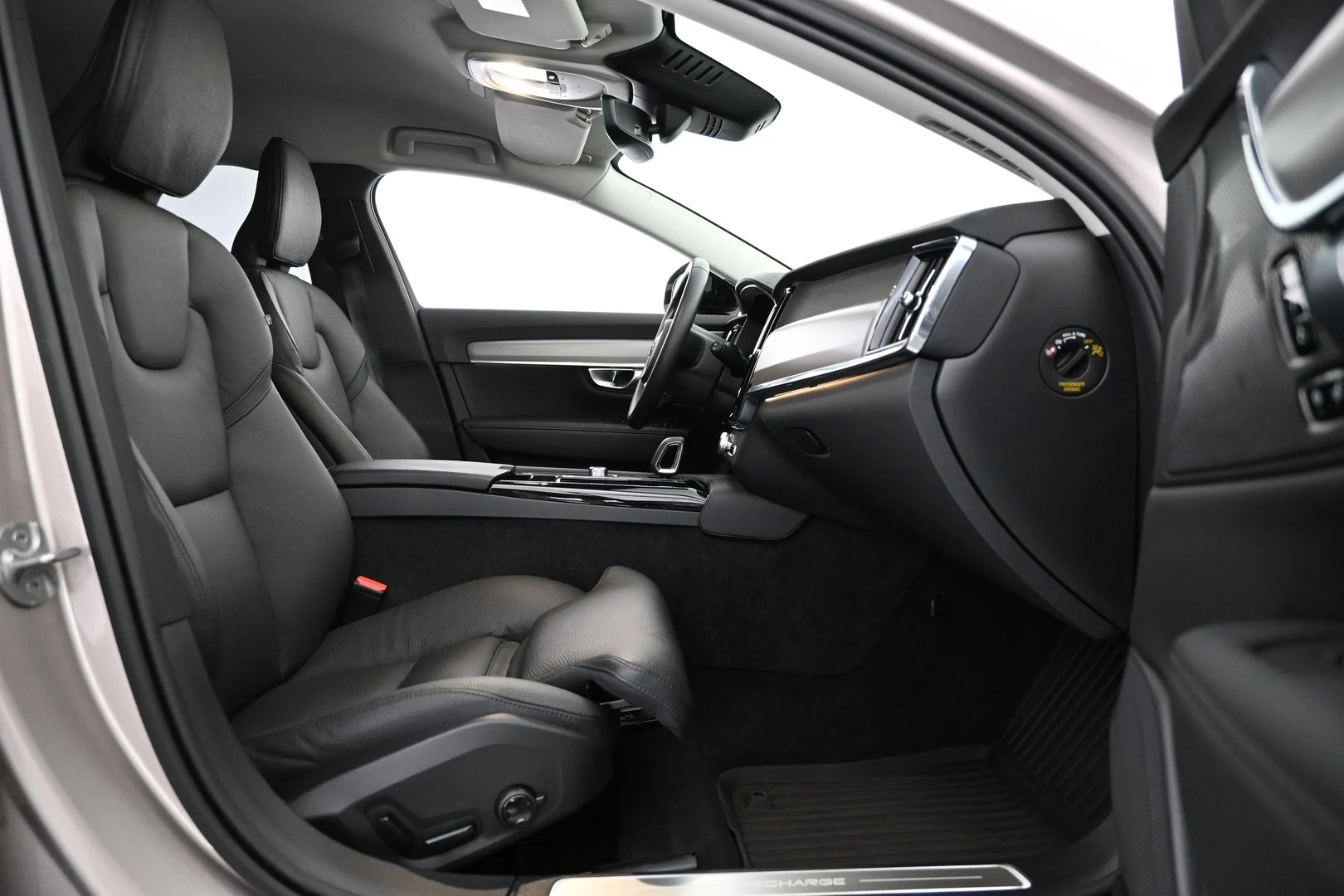 Car Image - 7naXsWQKsNkuDRiMzupdGl