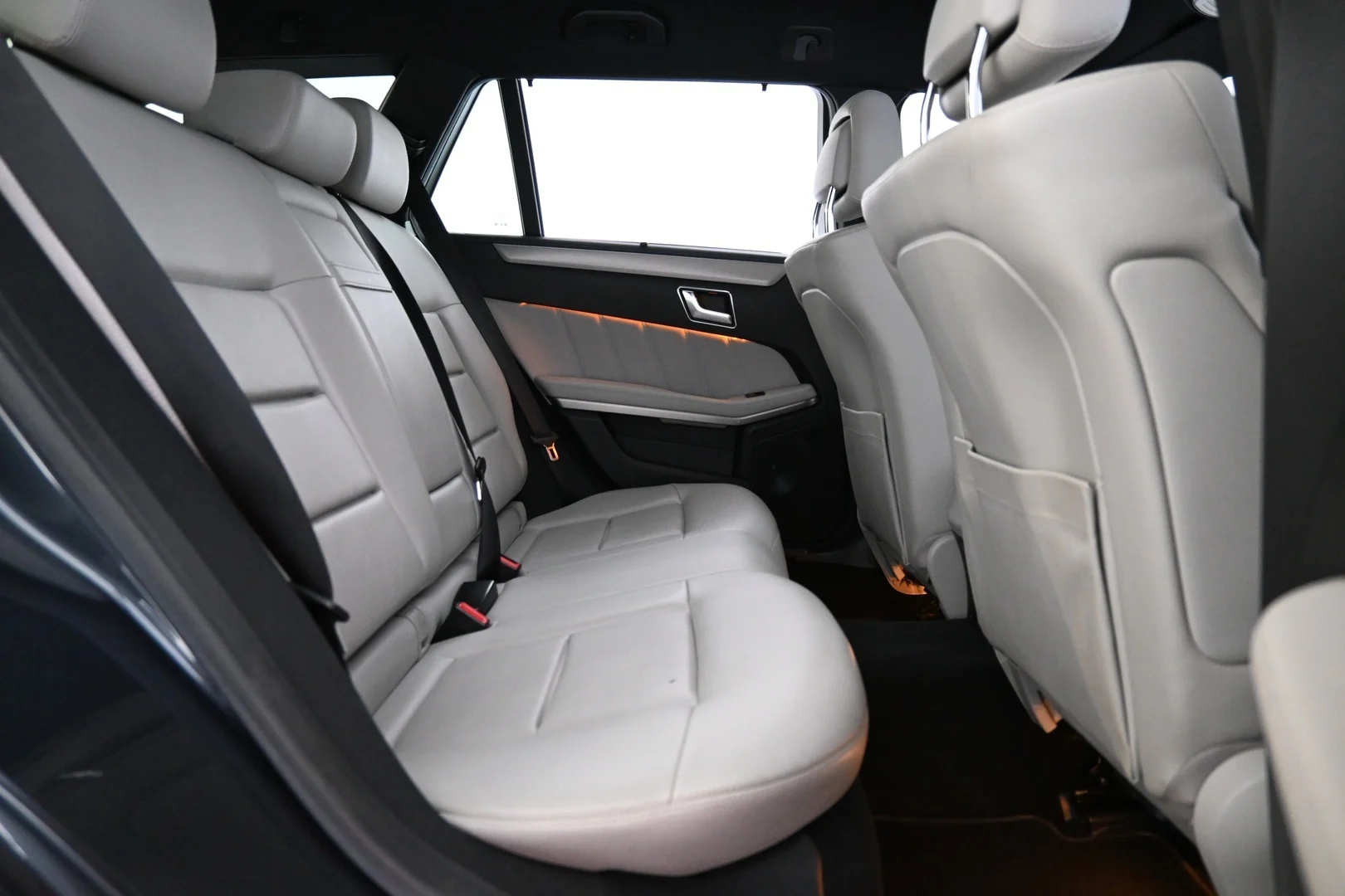 Car Image - 78FMlBl7ee1i6M0O9I2iCp