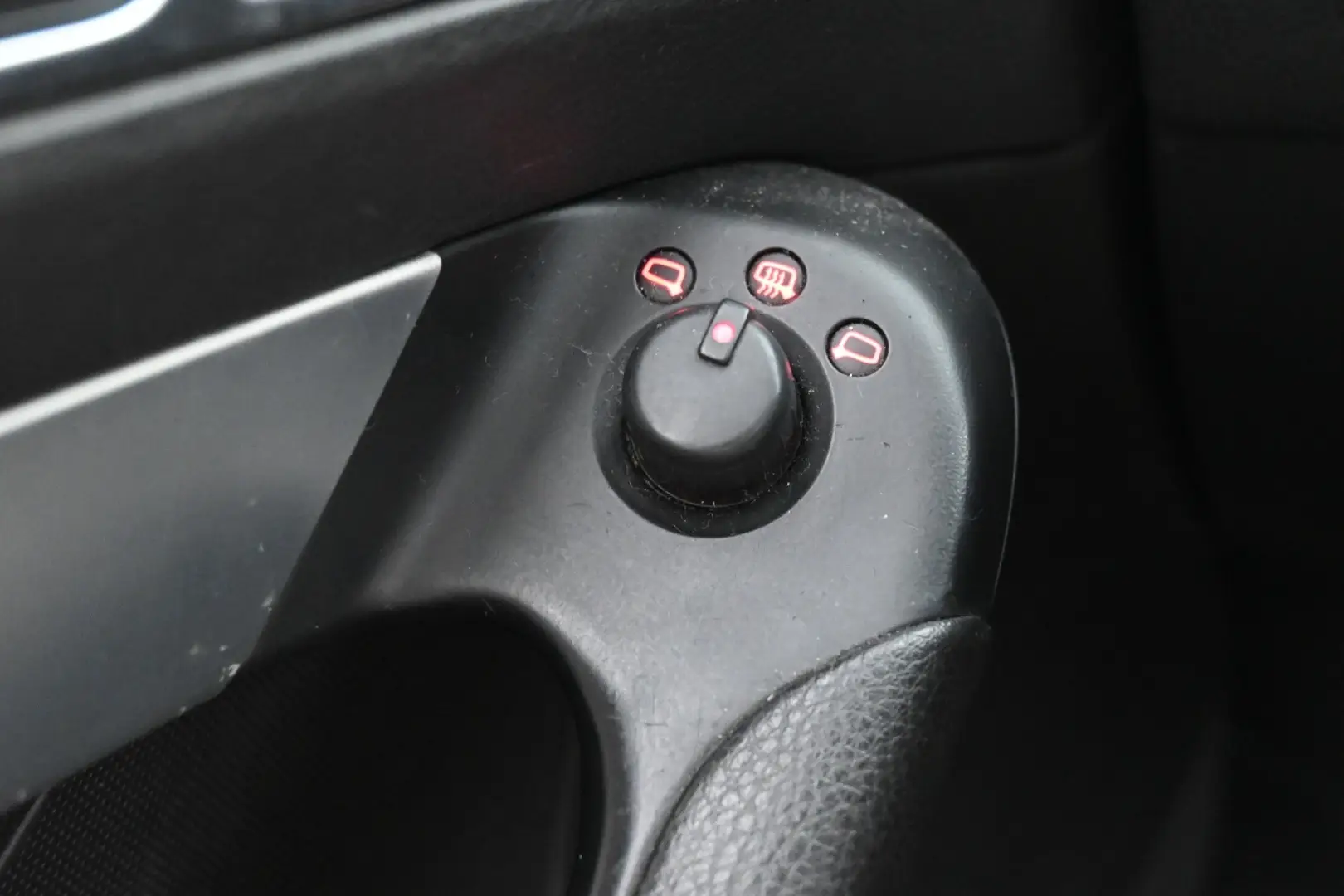 Car Image - 5g0JBX33N3sX9CK1t5J7DQ