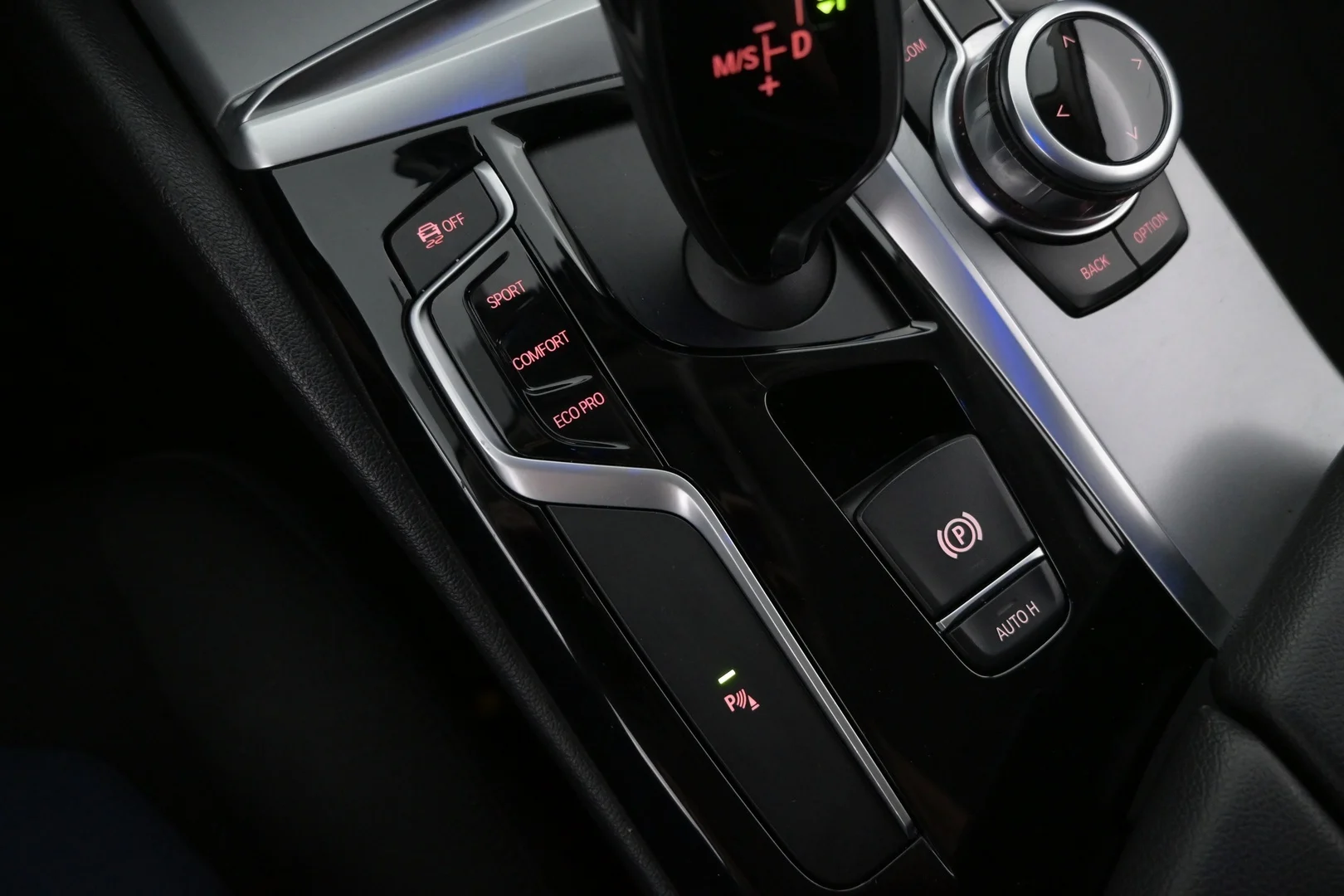 Car Image - 2aXhZLT1n7gVr9fZ1hINf7
