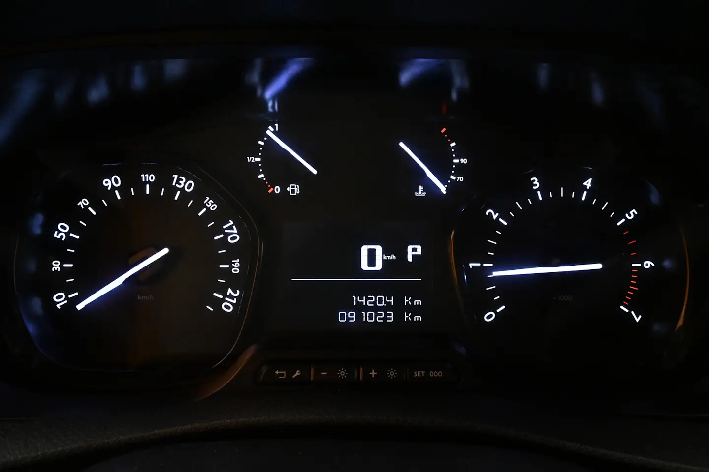 Car Image - 7gxPRZInWuaZEyEGhZ7YGc