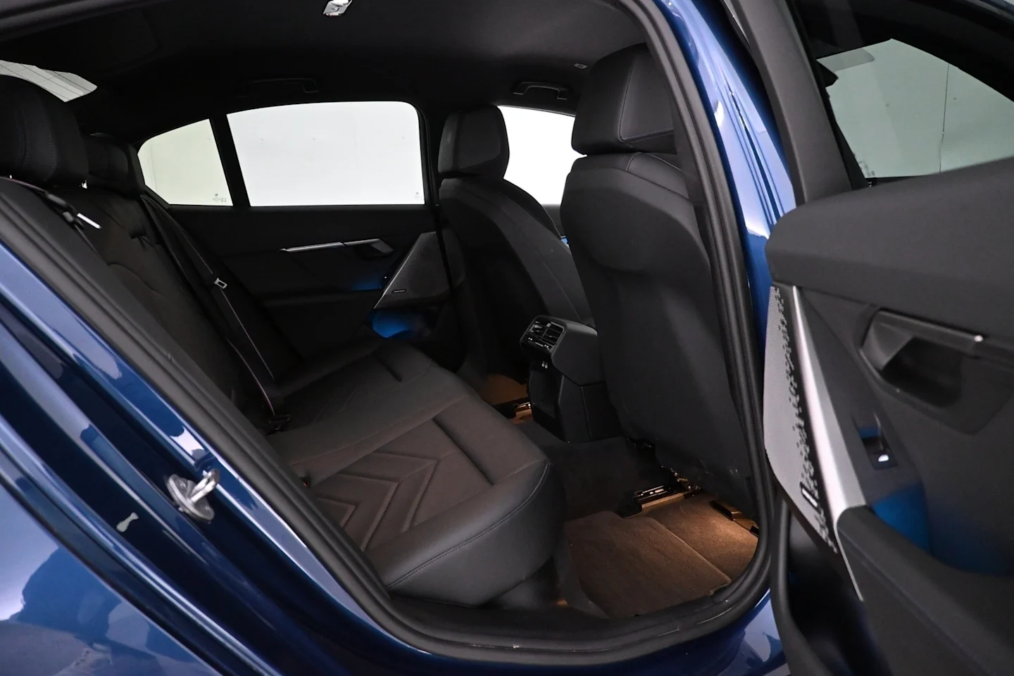 Car Image - 3aDDsRLO4cHb4KjqKOoLMN