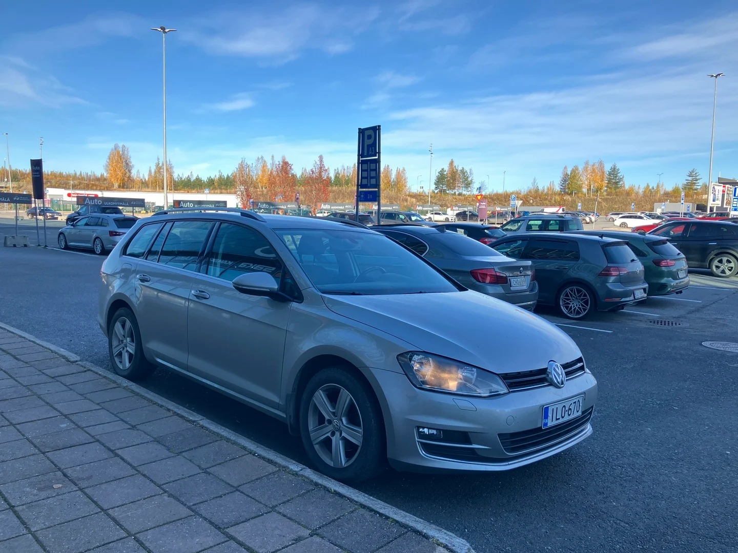 Car Image - 47d9pUpQ6xC4LGvg0JJrFf