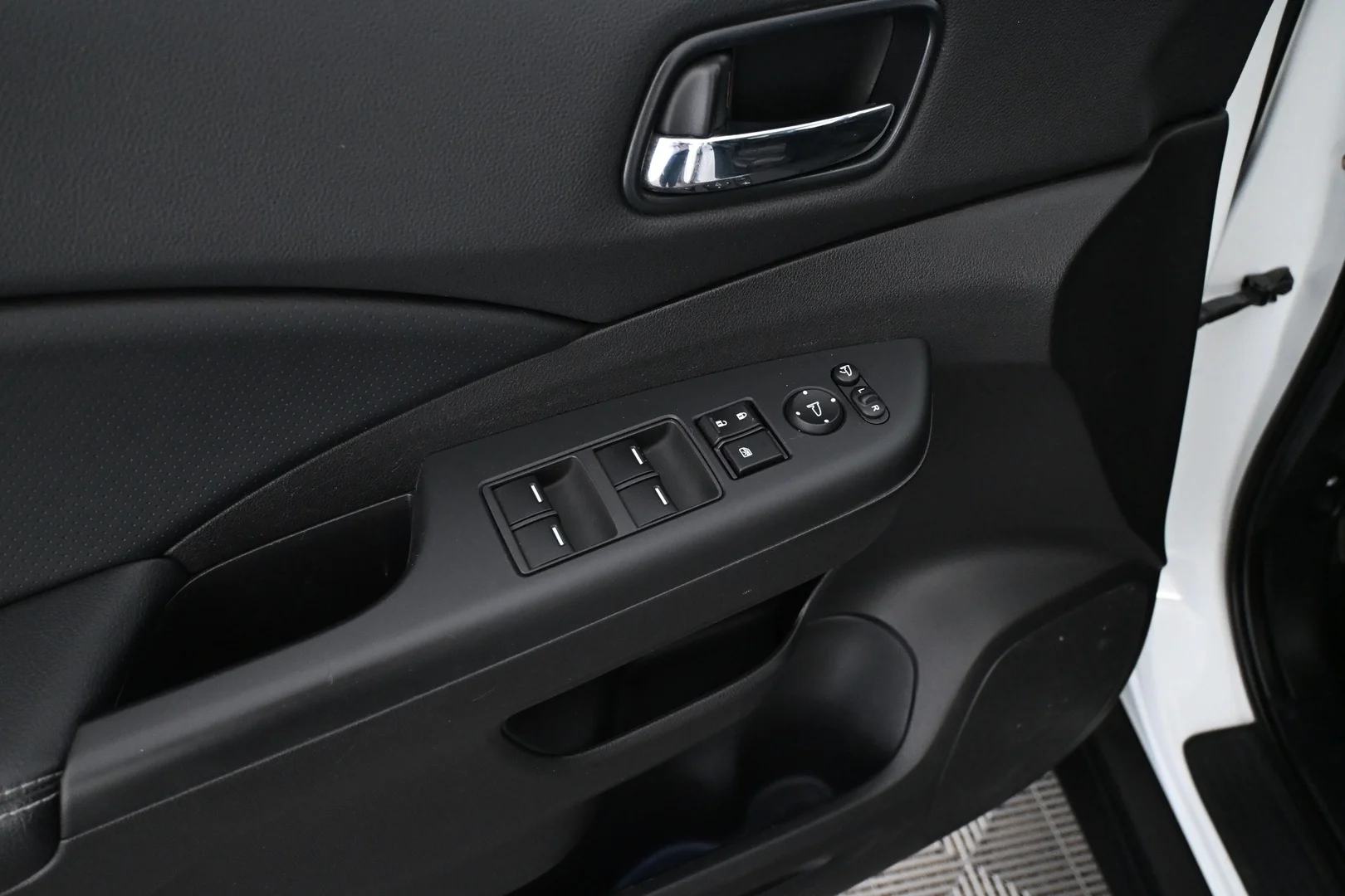 Car Image - 1neic4GPRDRNfpr8hpII8Q