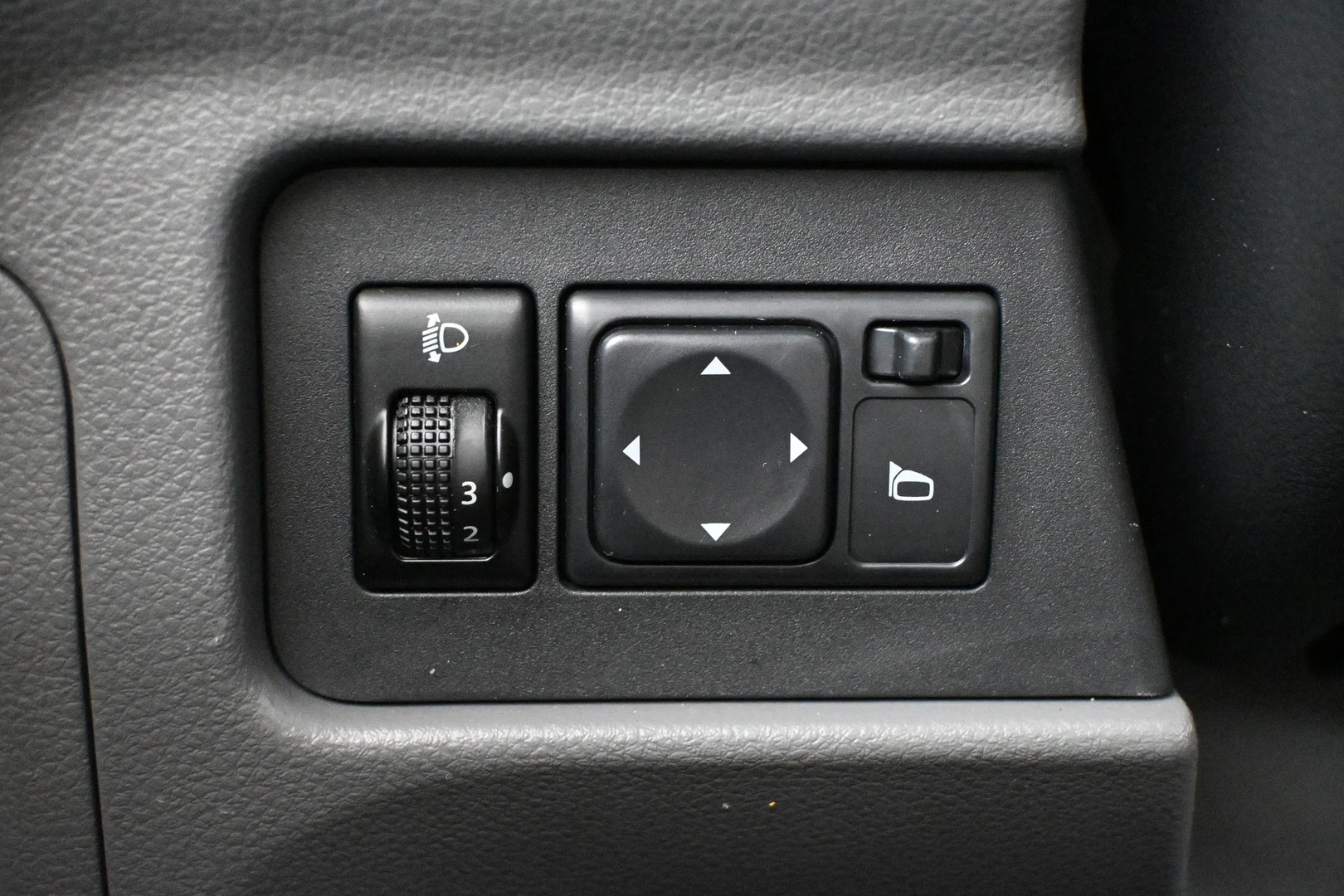 Car Image - 6j2rMlh8ikR1xAa0wQSe6q