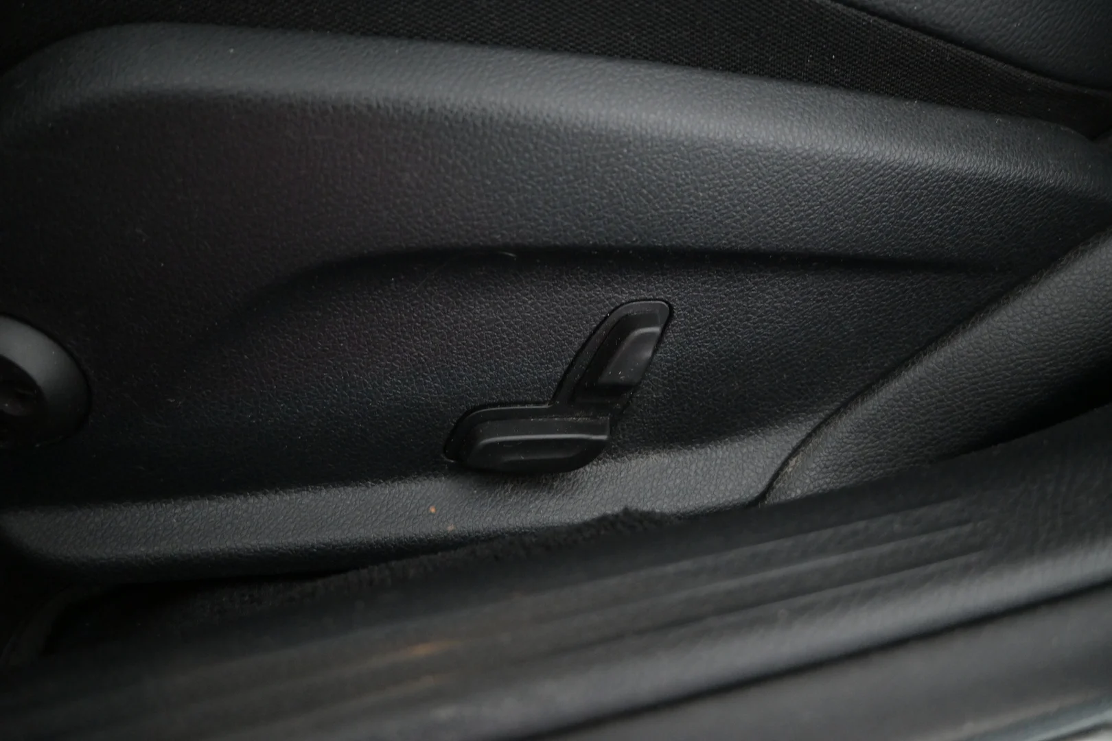 Car Image - 5Lqud1JgV3o541oDpVVjdq