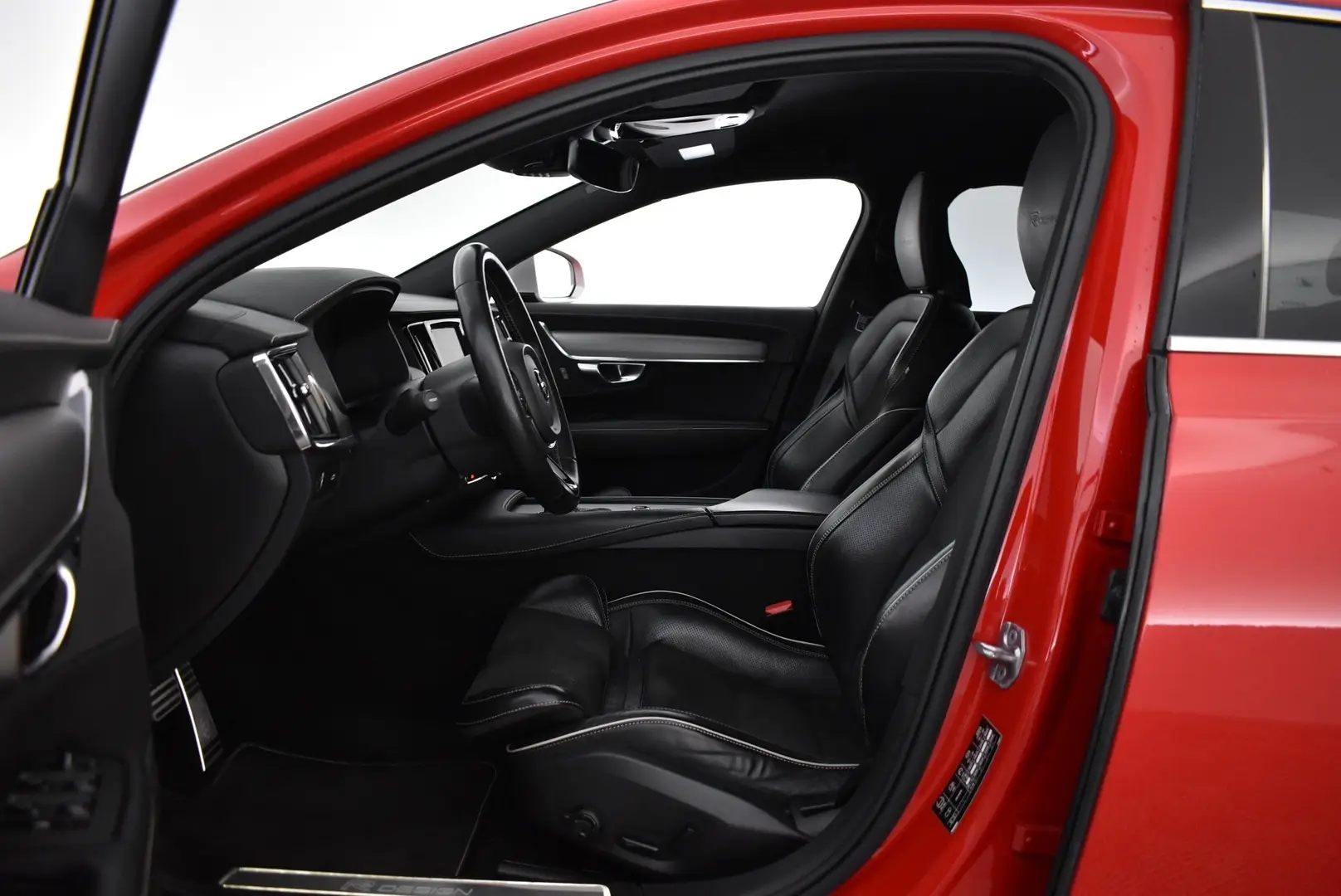 Car Image - 1e9fGs4AKUMRy7C7q8y4tz