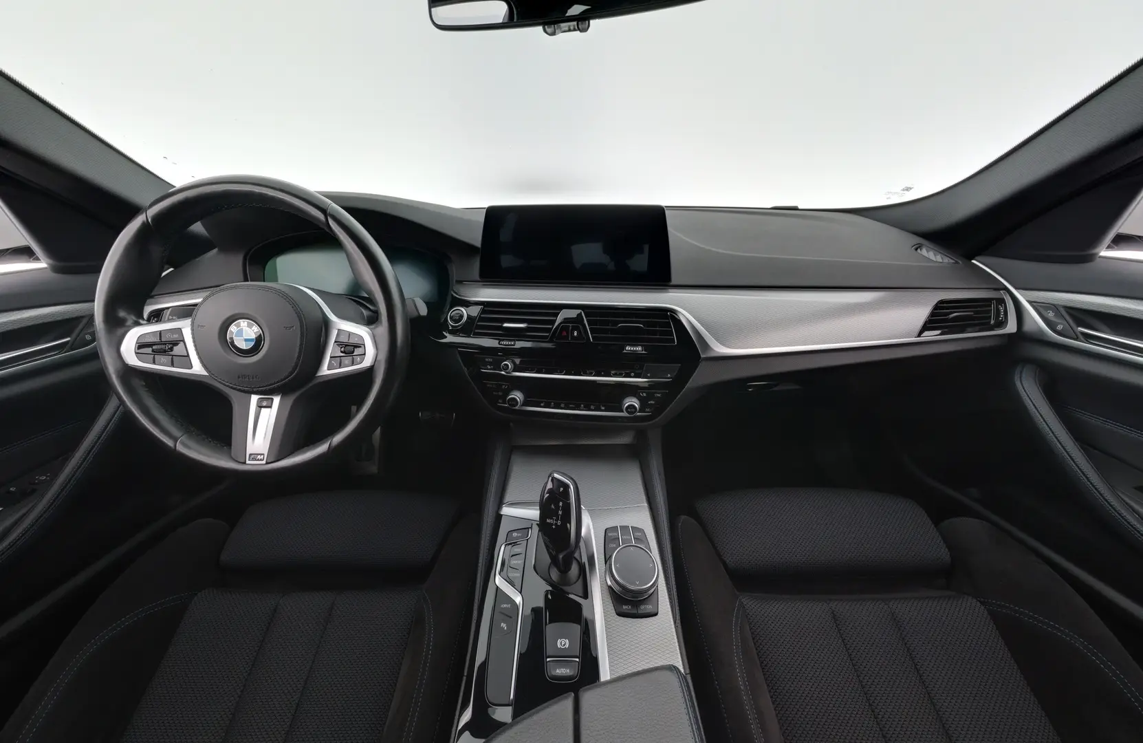 Car Image - fOGEC1PPaGsTqIo5r3OB4